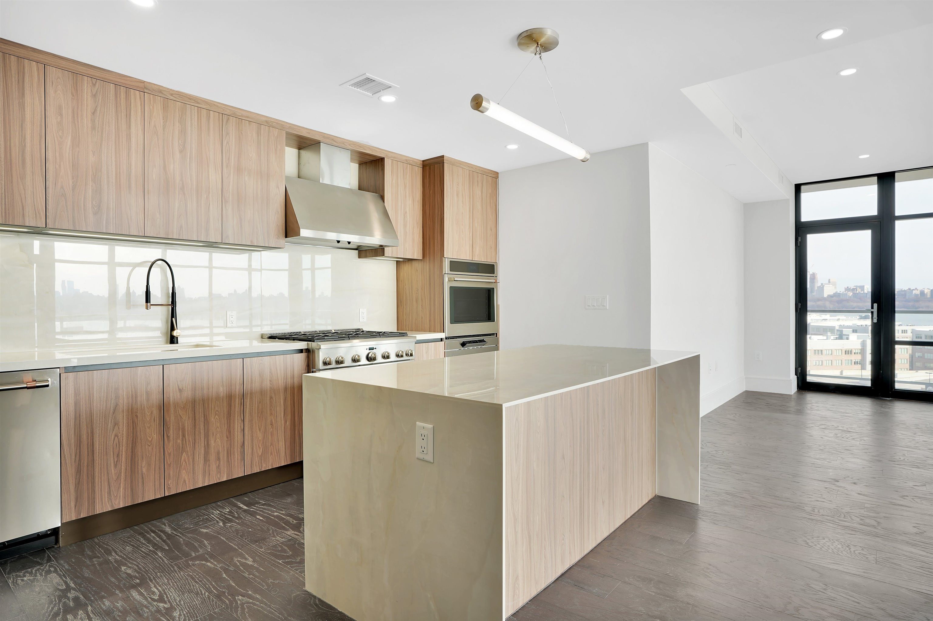 8701 CHURCHILL RD Unit 801