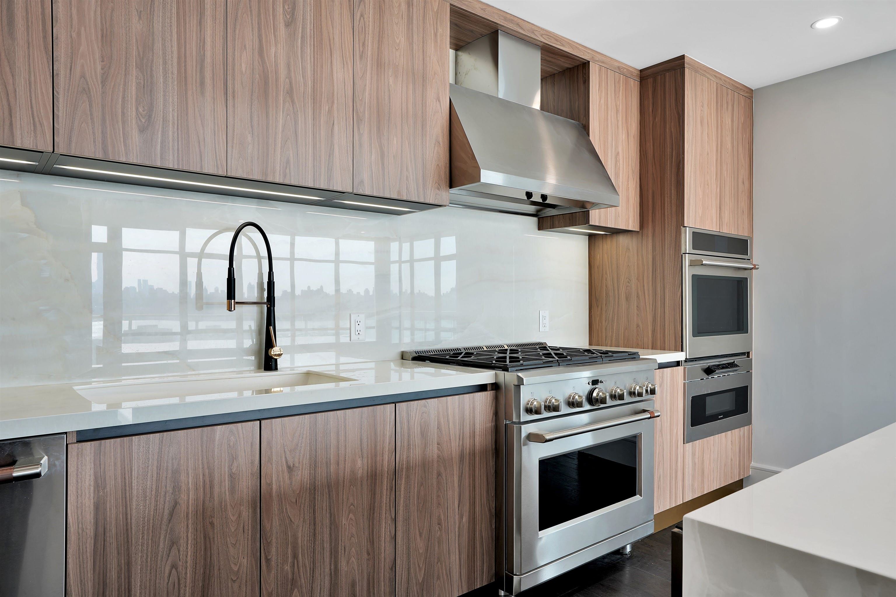 8701 CHURCHILL RD Unit 801