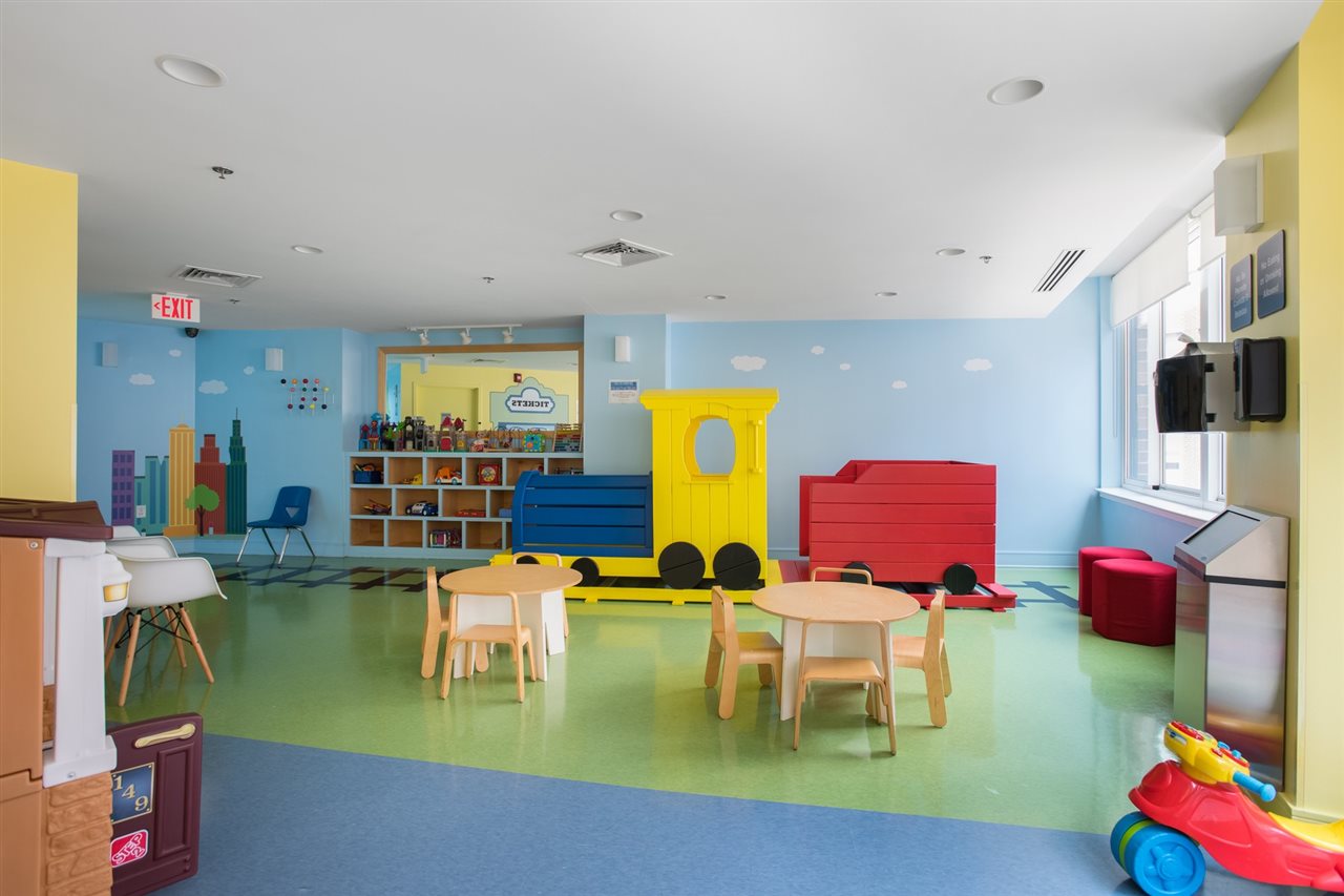 1125 MAXWELL LANE Unit 302