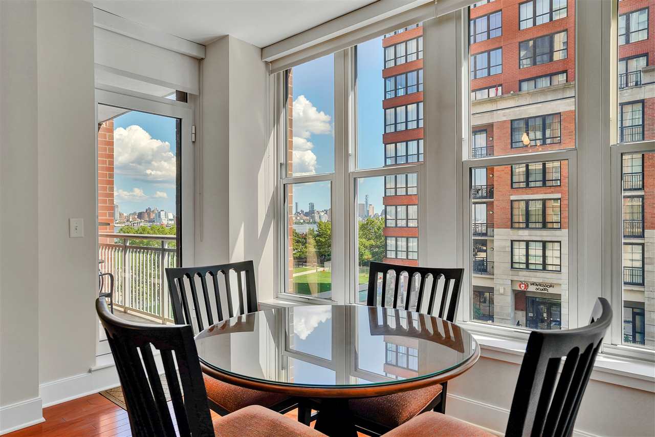 1125 MAXWELL LANE Unit 302