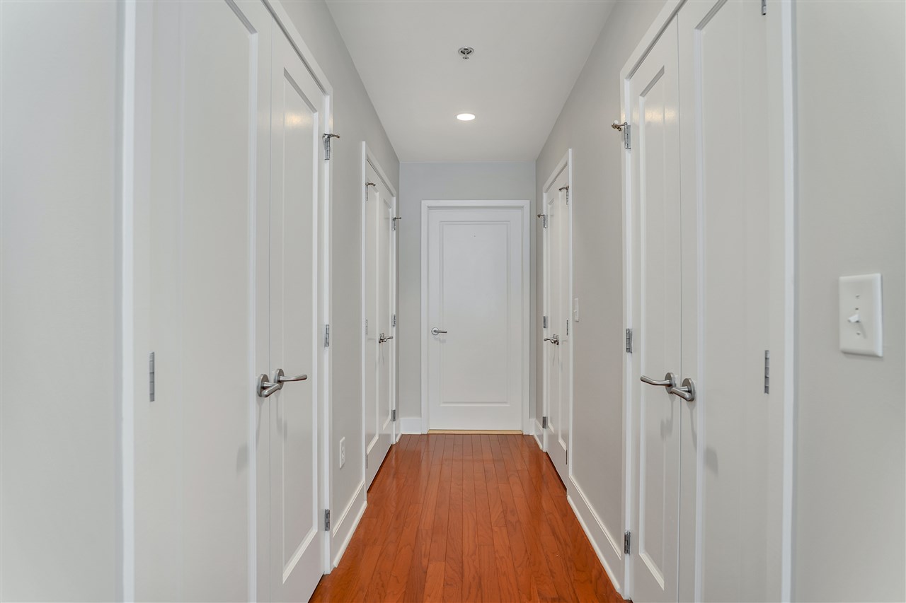 1125 MAXWELL LANE Unit 302