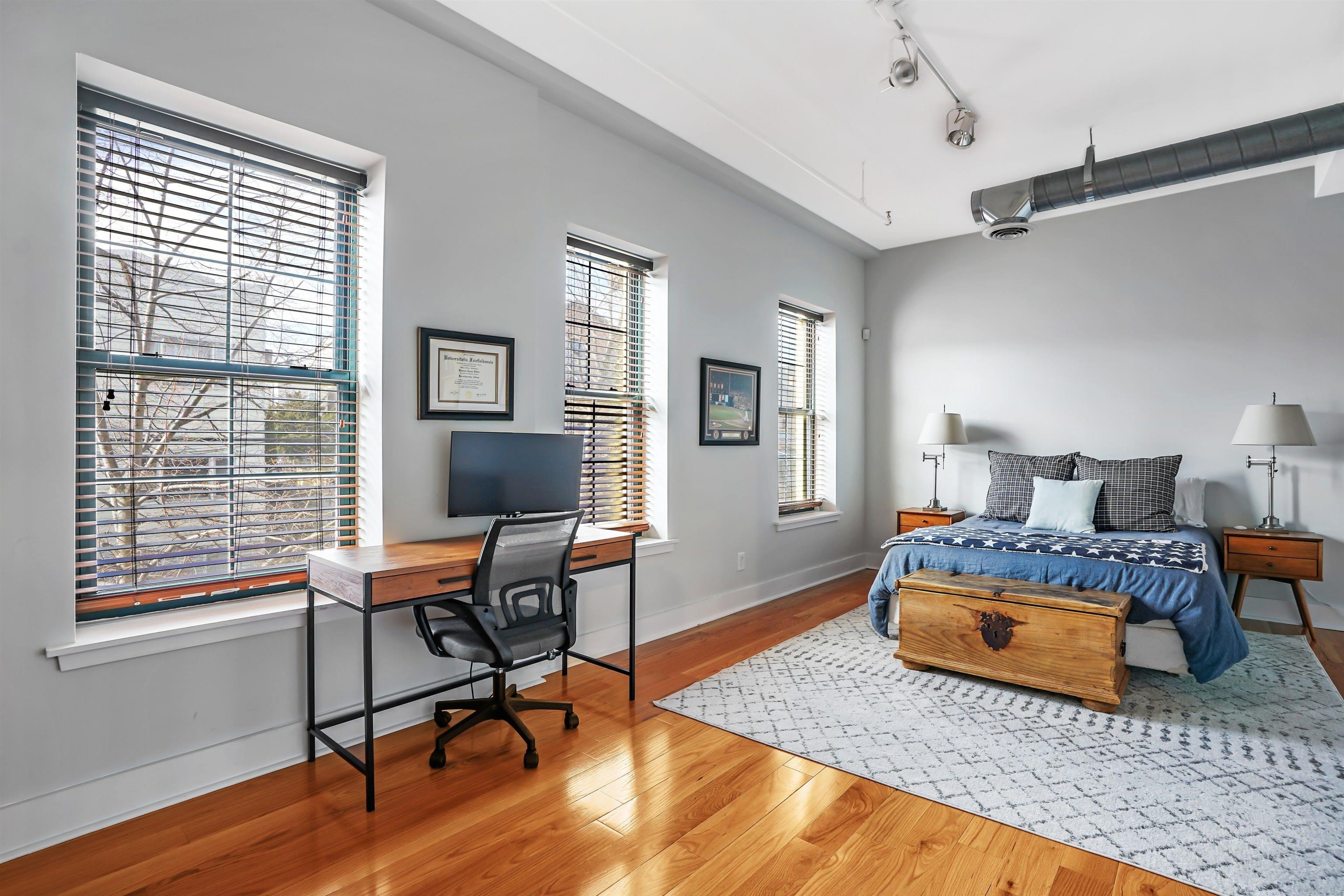 176 SHERMAN AVE Unit 201