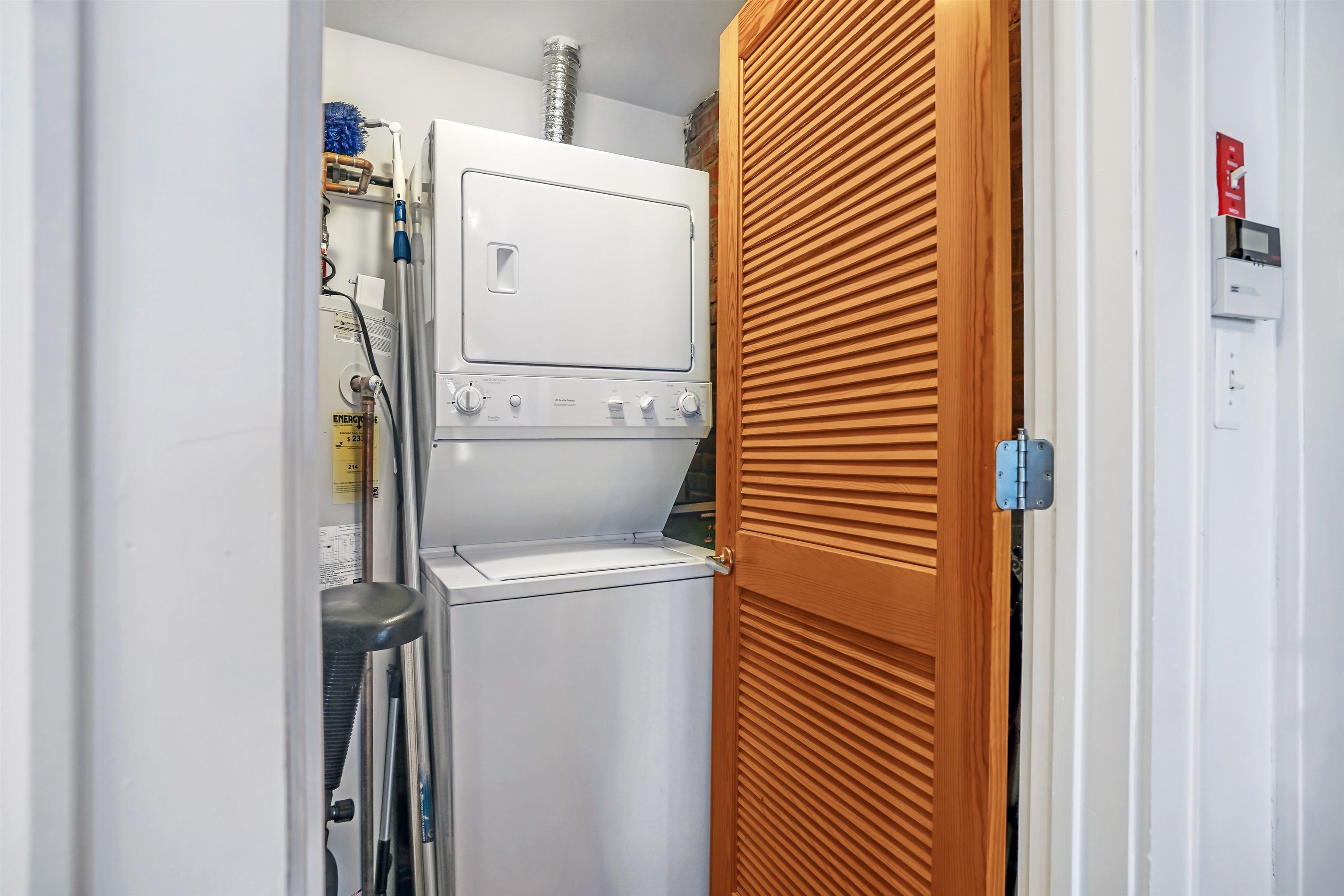 176 SHERMAN AVE Unit 201