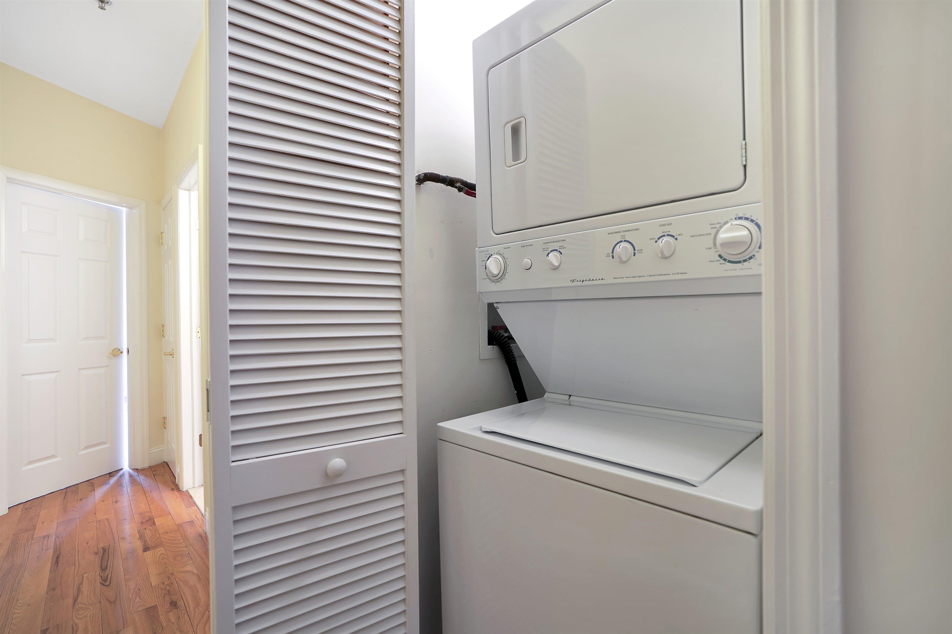 208 PARK AVE Unit 3L