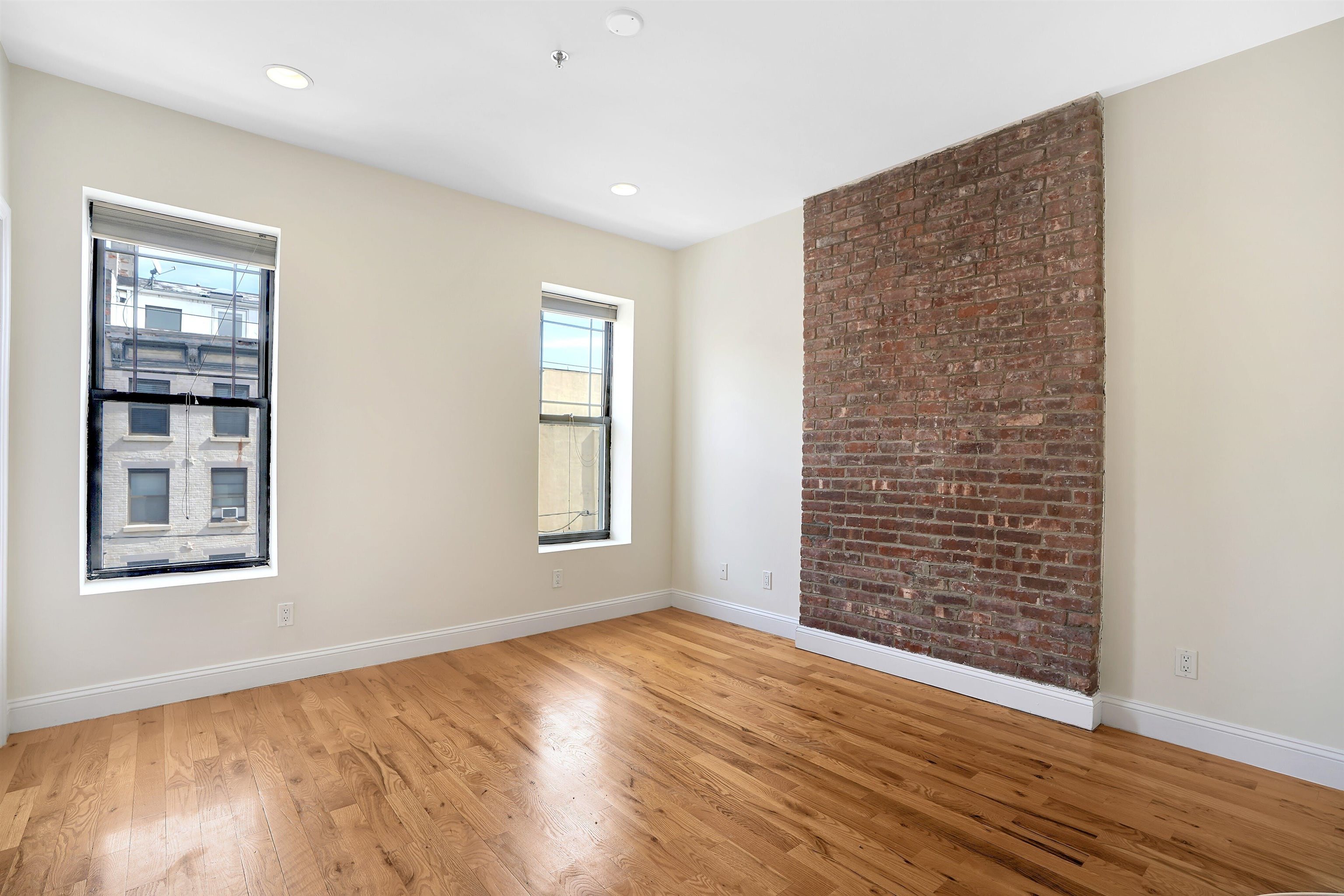 208 PARK AVE Unit 3L