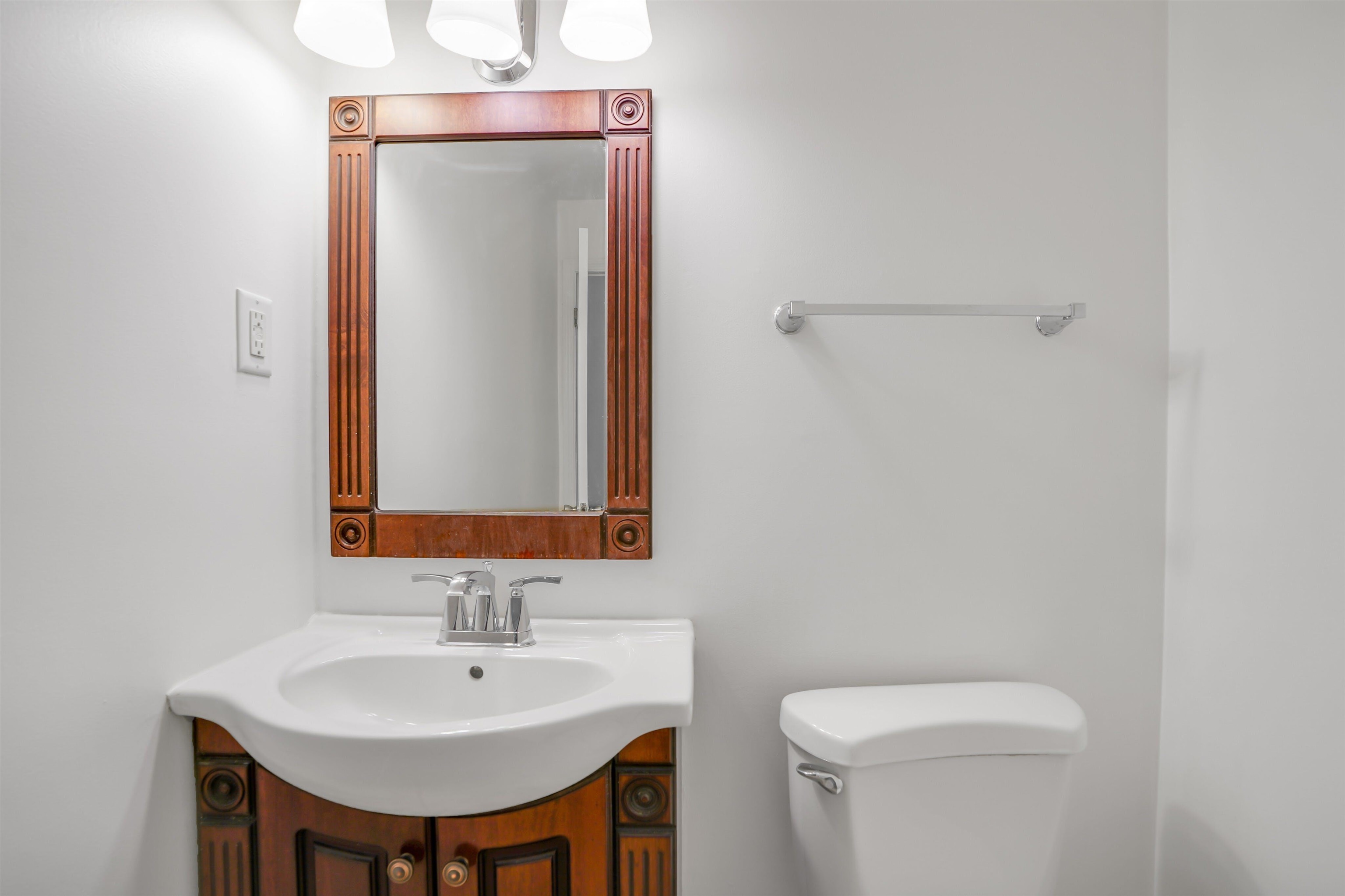 1108 HUDSON ST Unit 1B