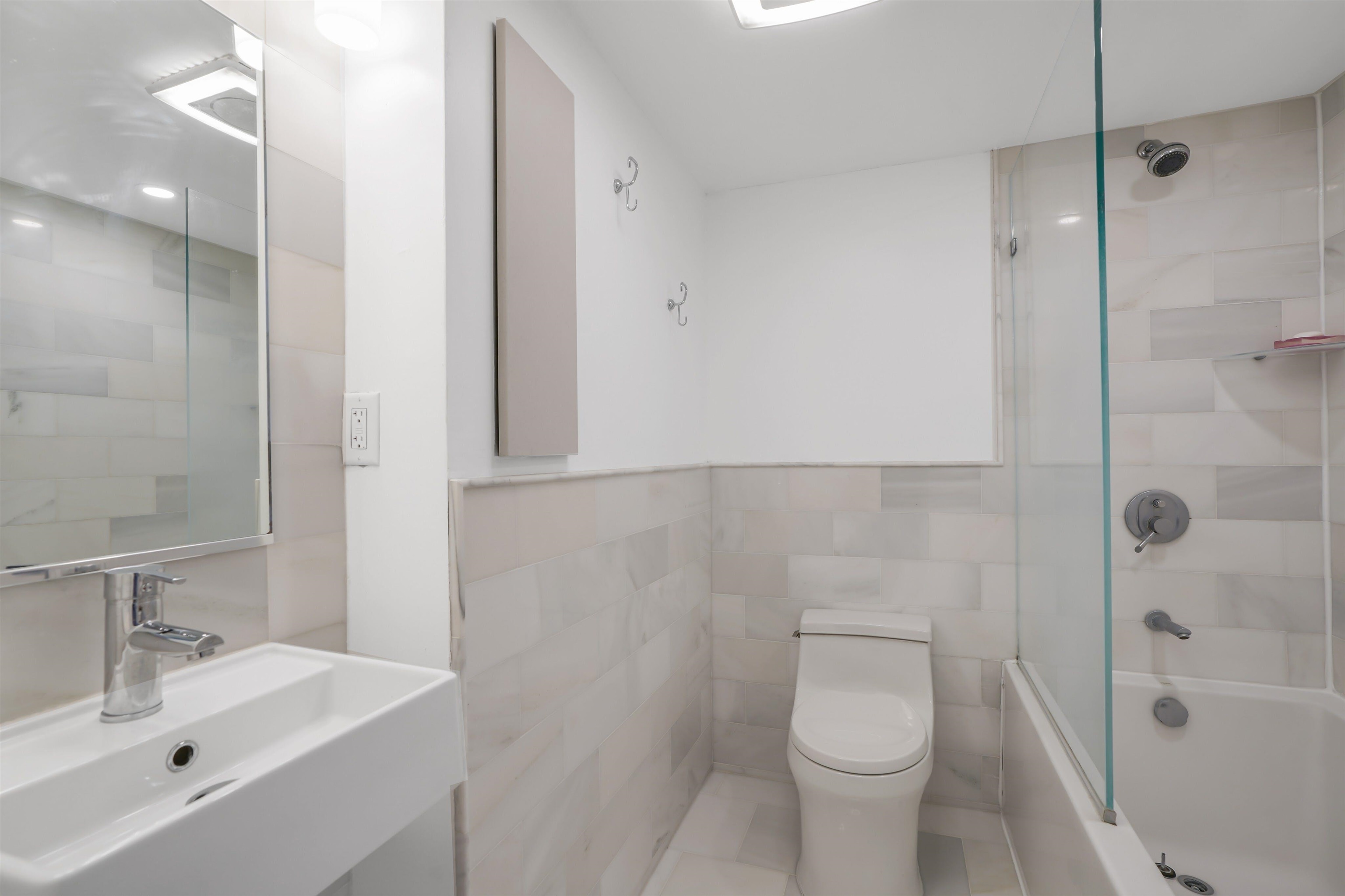 551 OBSERVER HIGHWAY Unit 4A