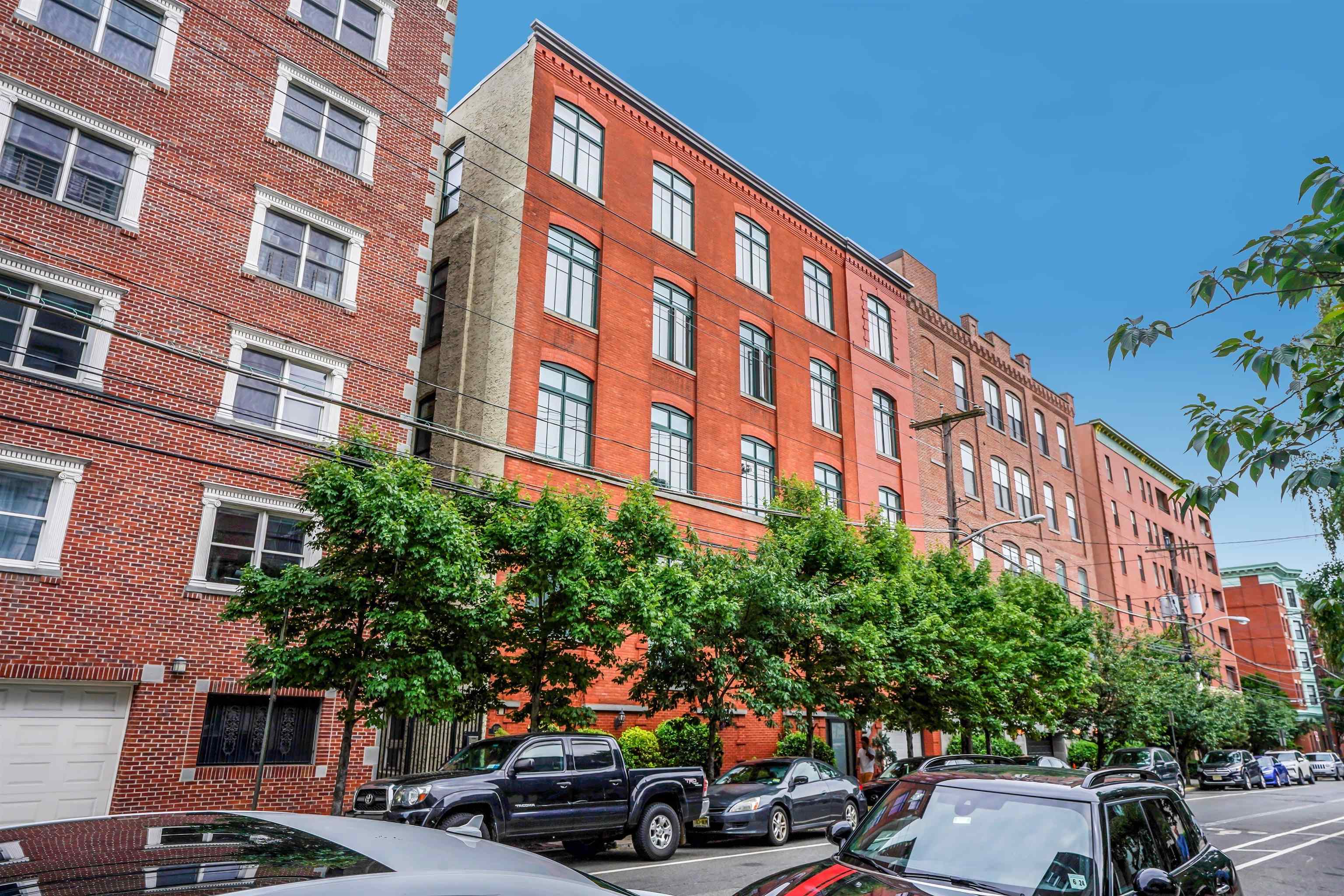 1023 CLINTON ST Unit 4C