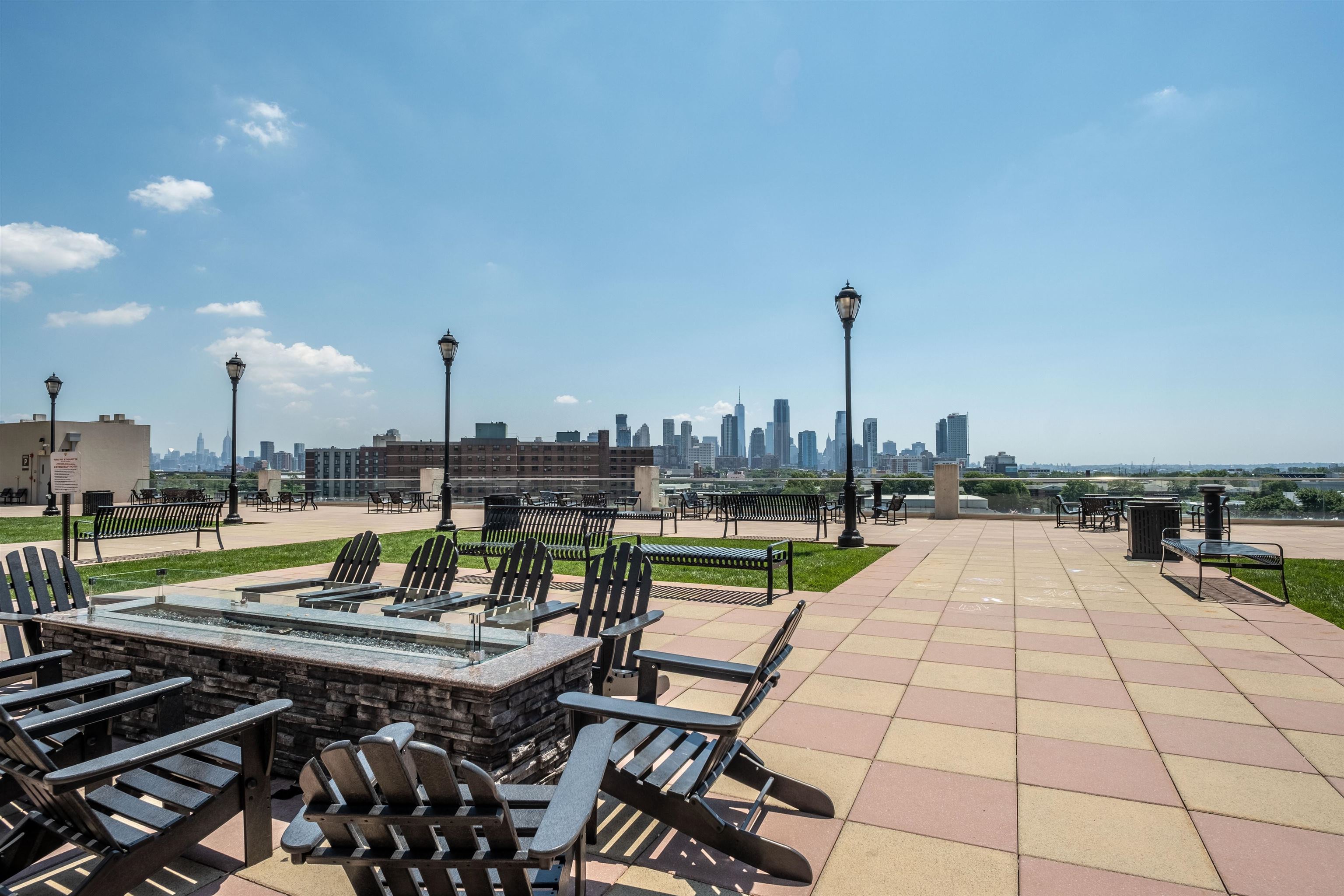 4 BEACON WAY Unit 400