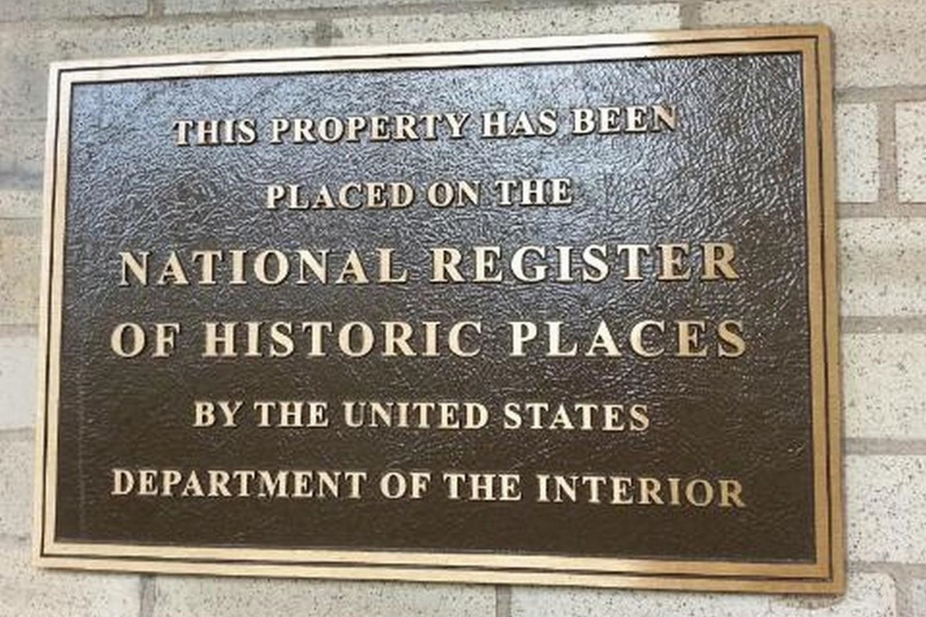 4 BEACON WAY Unit 400