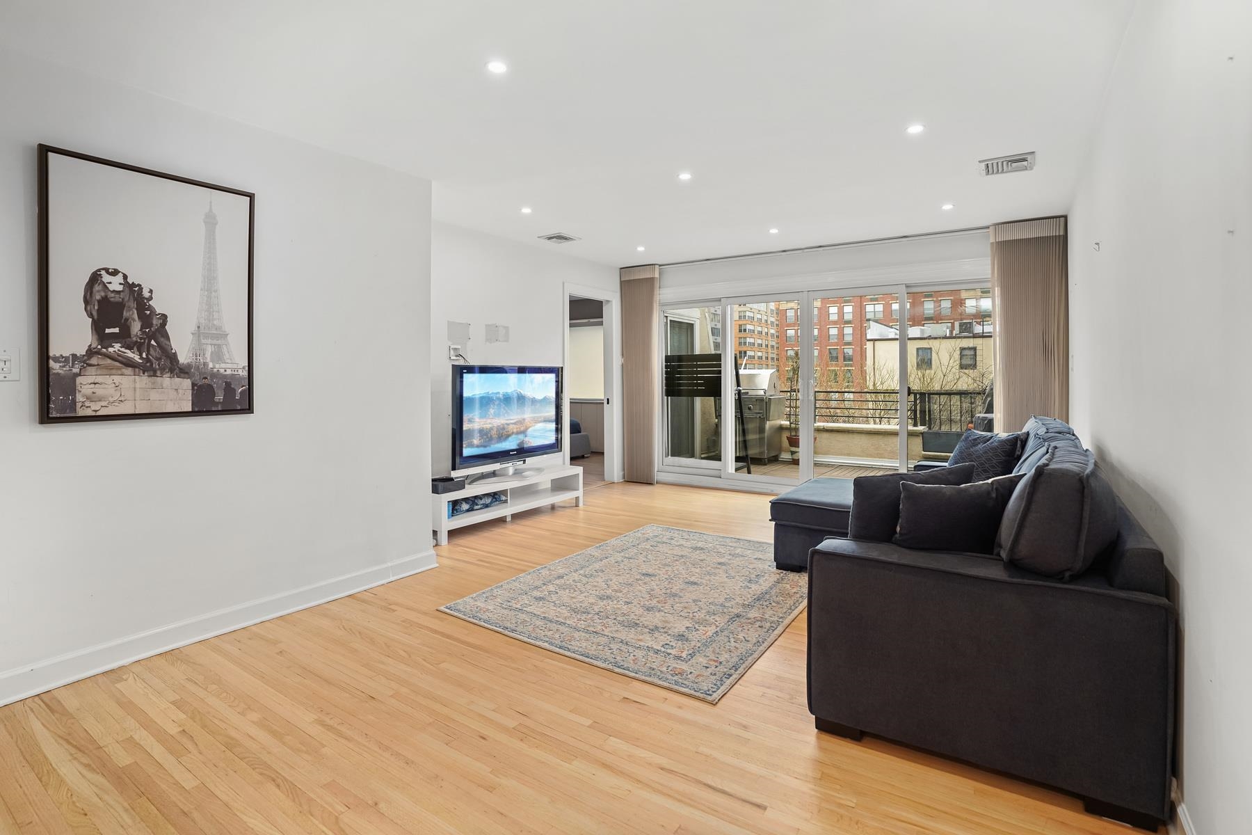 1315 WASHINGTON ST Unit: PHS