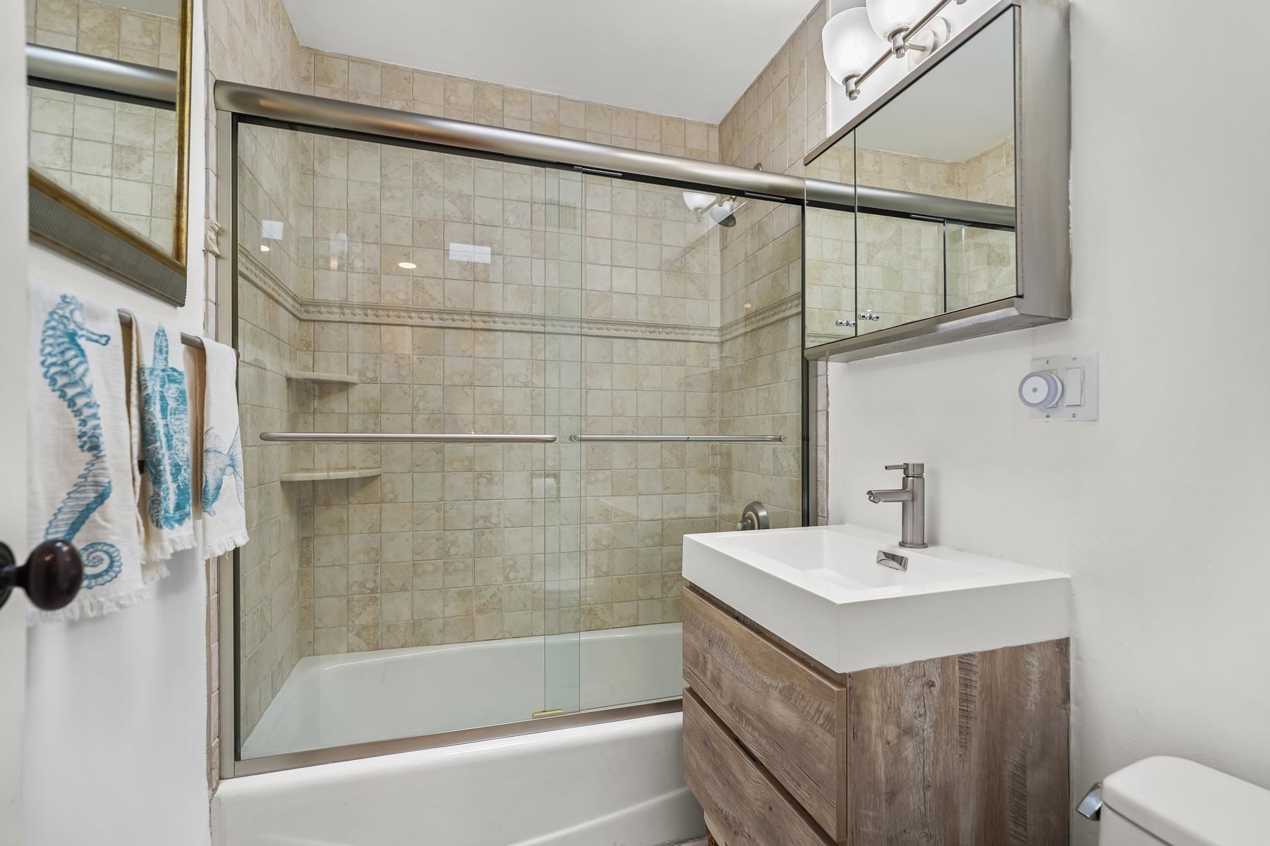 1315 WASHINGTON ST Unit: PHS