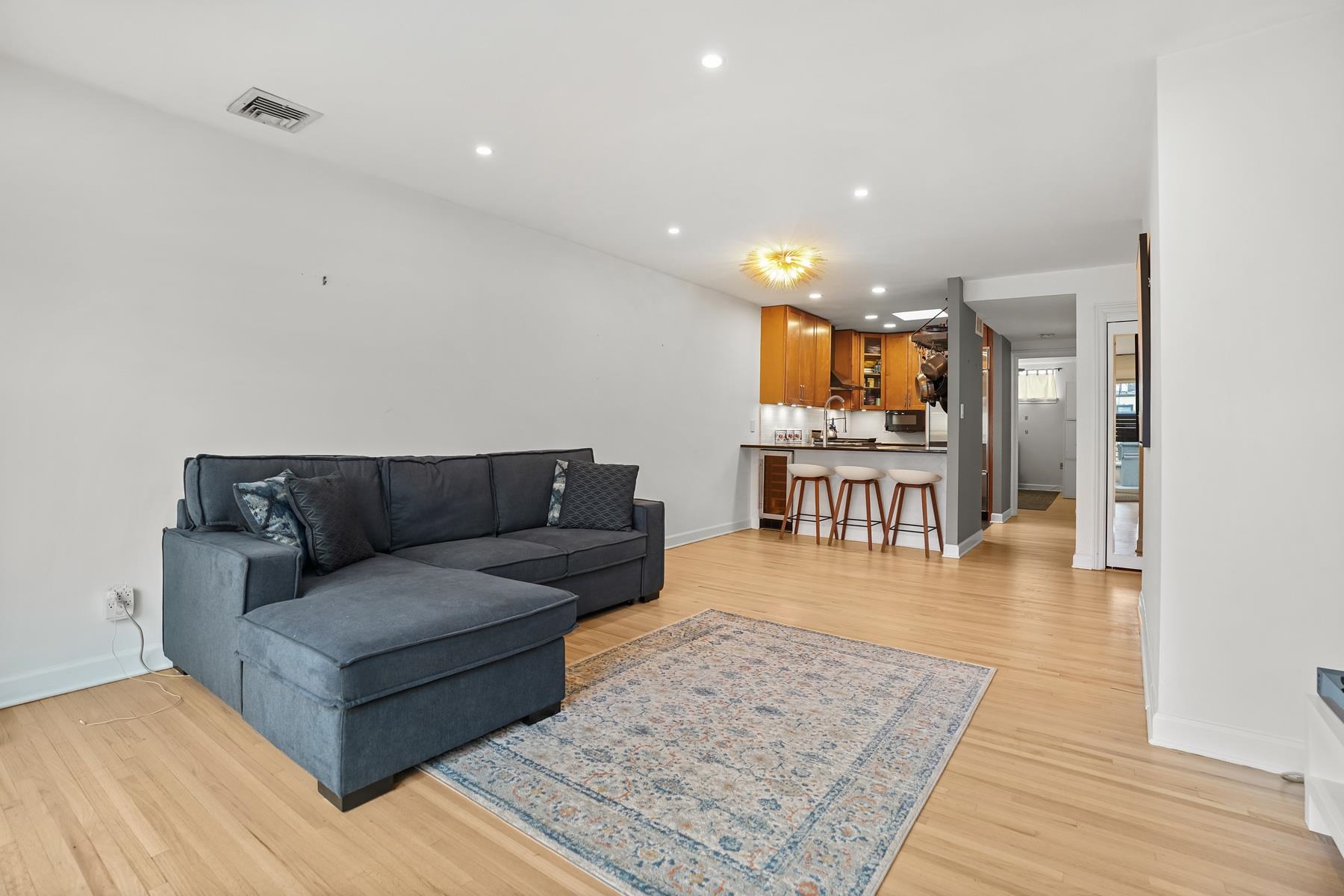 1315 WASHINGTON ST Unit: PHS