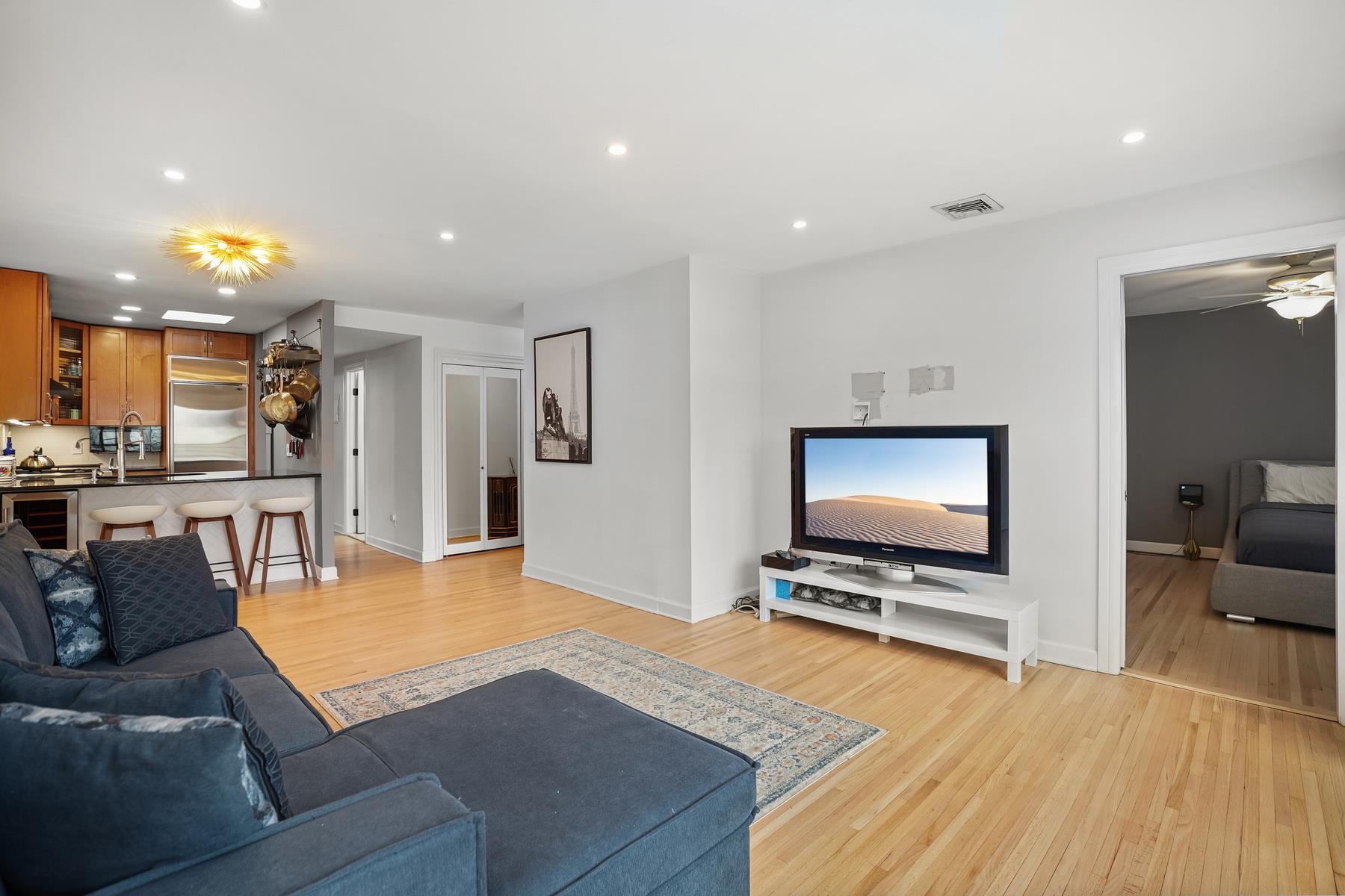 1315 WASHINGTON ST Unit: PHS