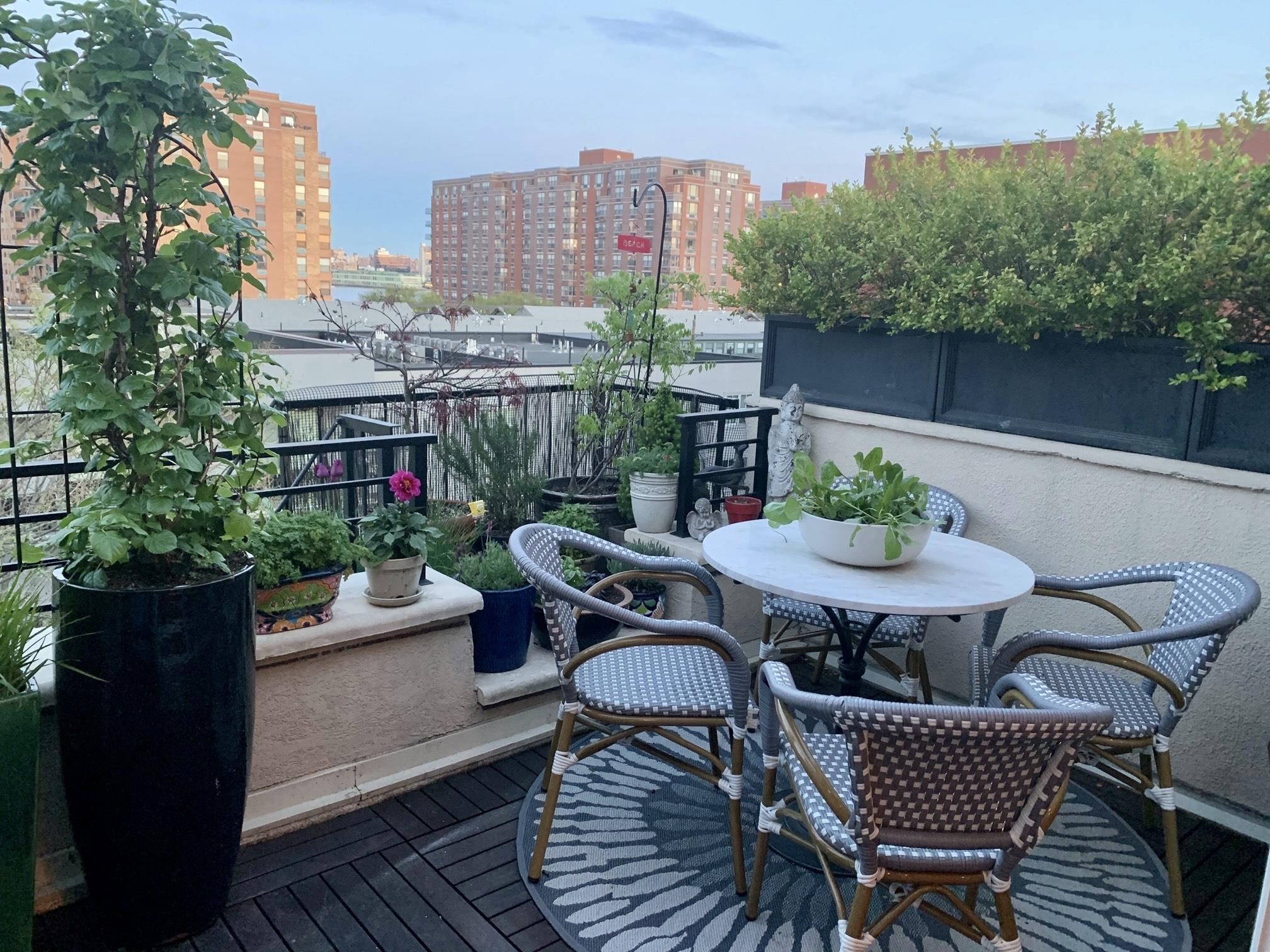 1315 WASHINGTON ST Unit: PHS