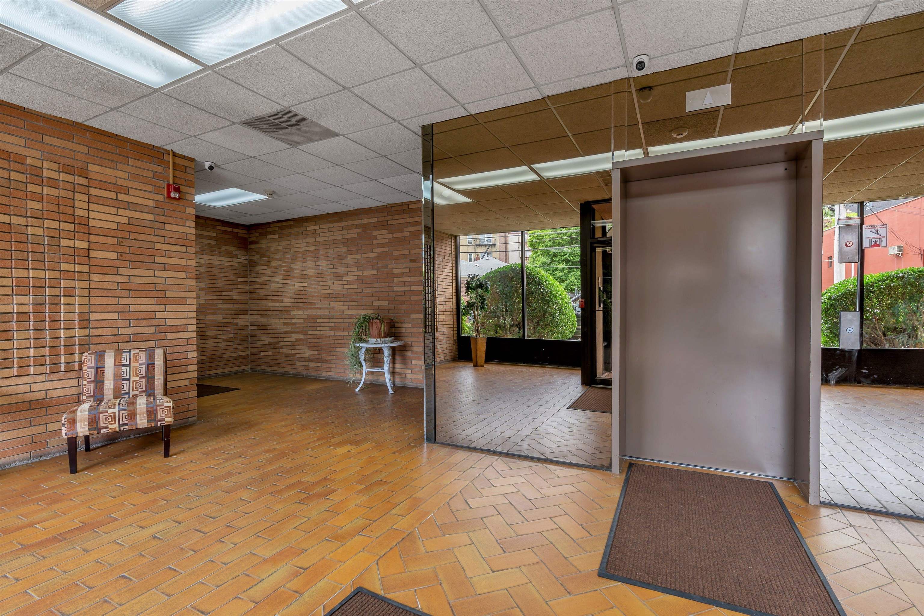 390 GORGE RD Unit 404