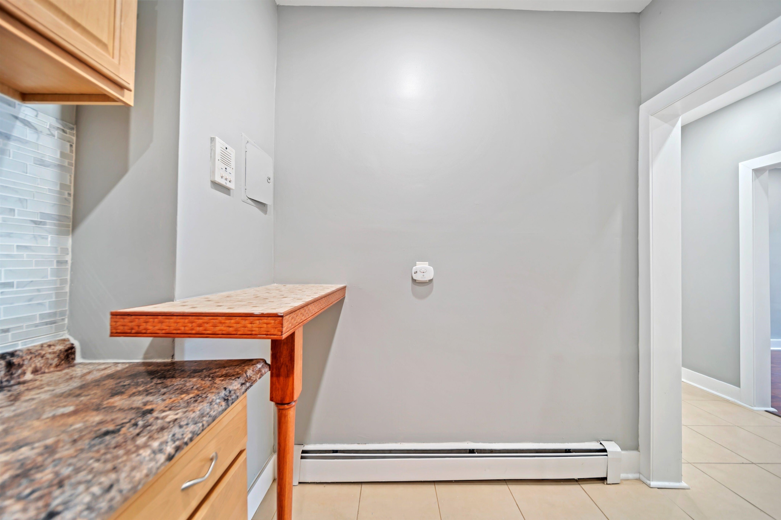 264 CLENDENNY AVE Unit: 2