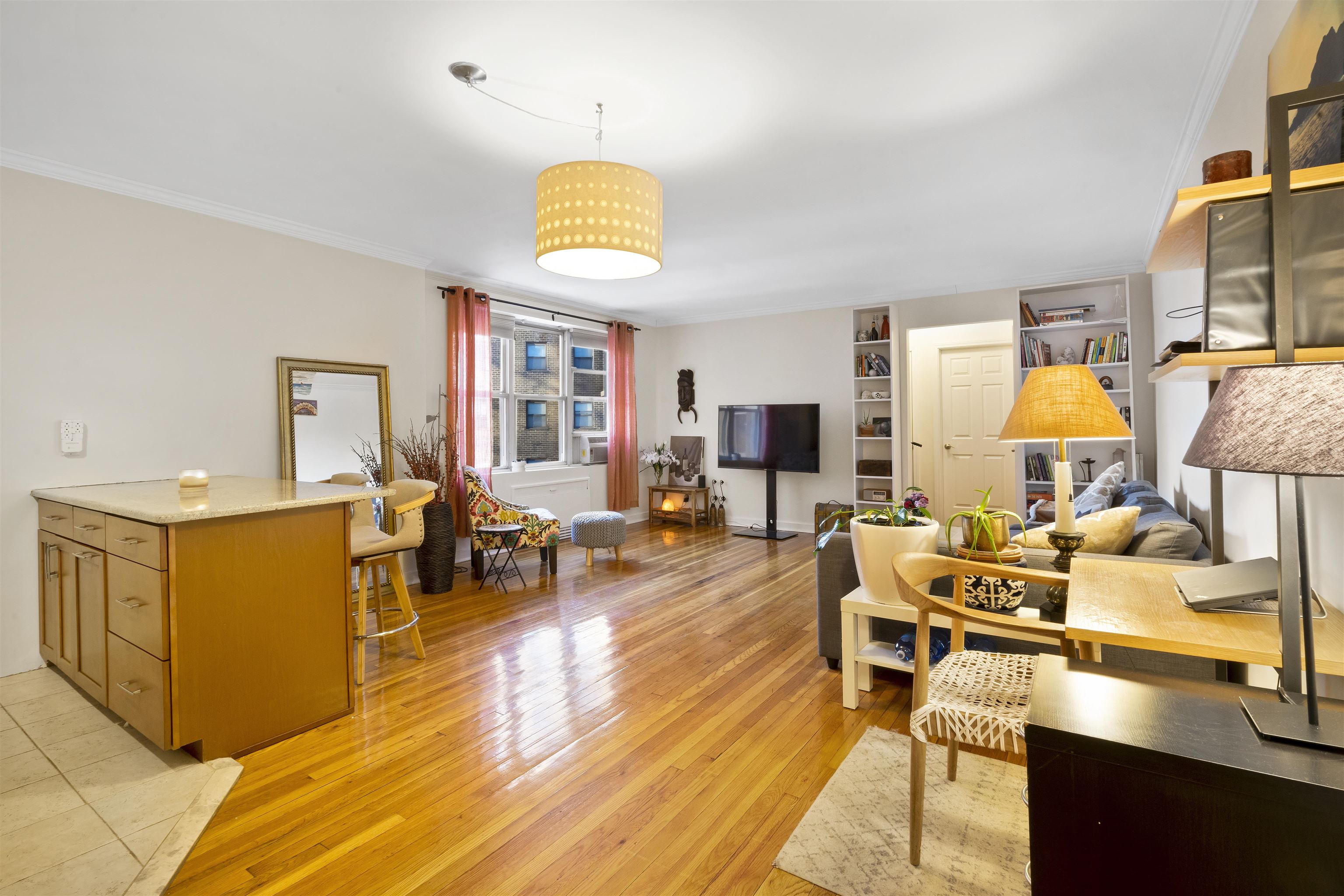 8750 BLVD EAST Unit: 3C