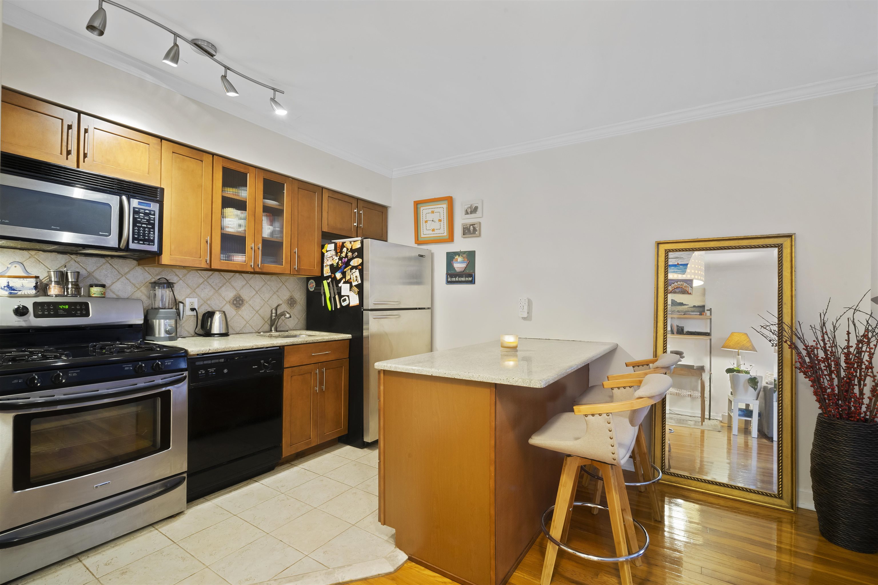 8750 BLVD EAST Unit: 3C