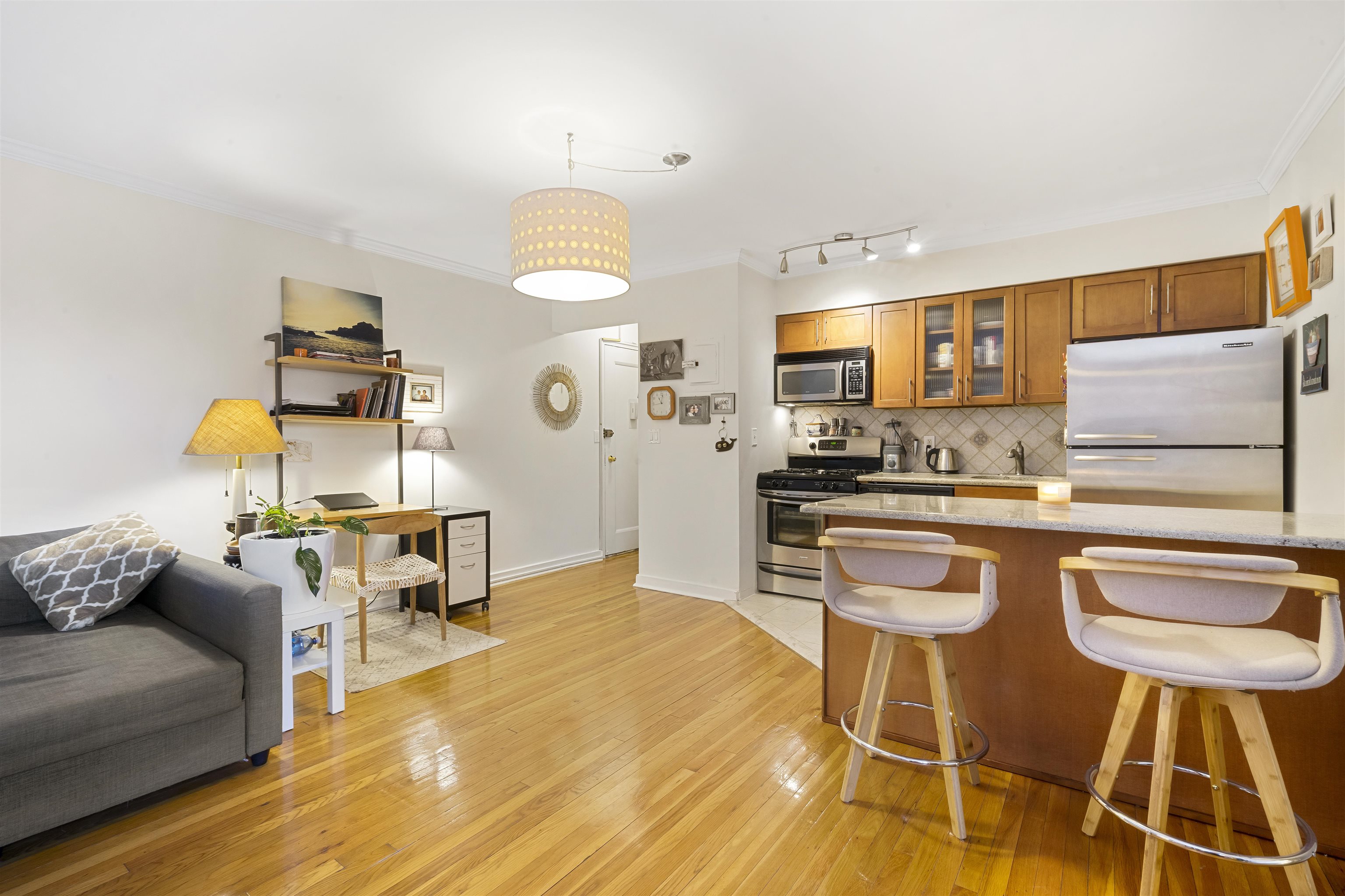 8750 BLVD EAST Unit: 3C