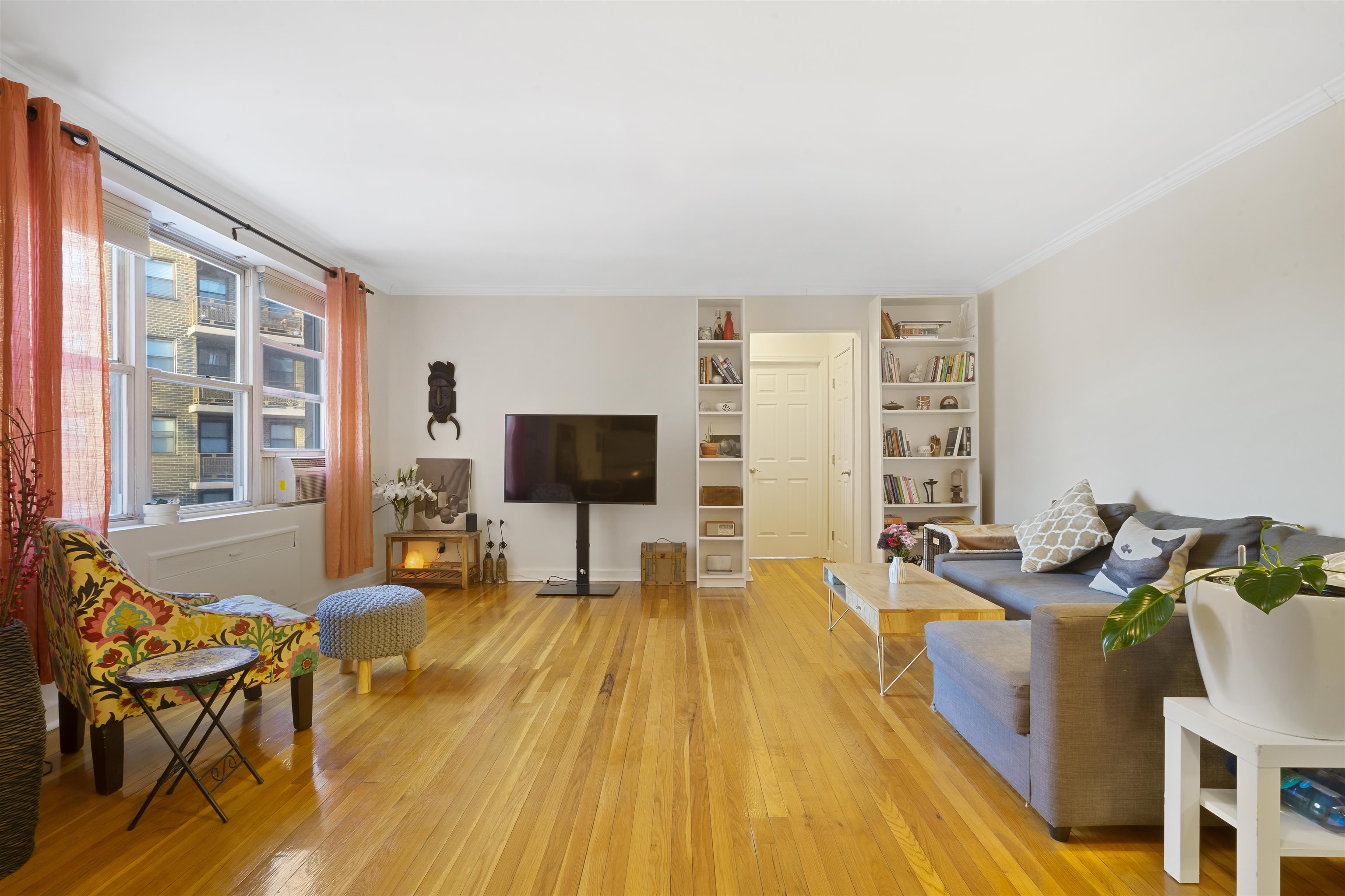 8750 BLVD EAST Unit: 3C