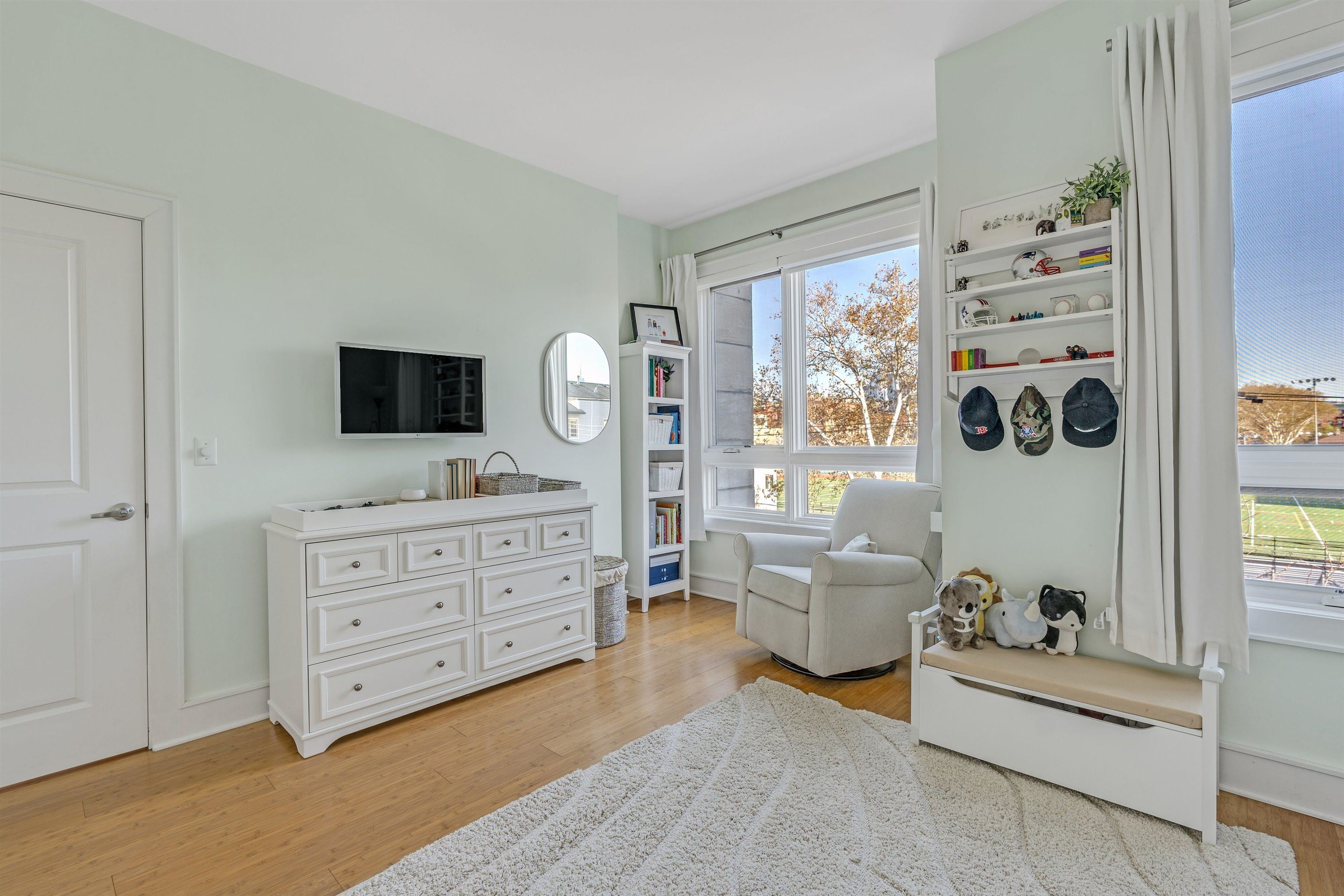 924 JEFFERSON ST Unit 4A