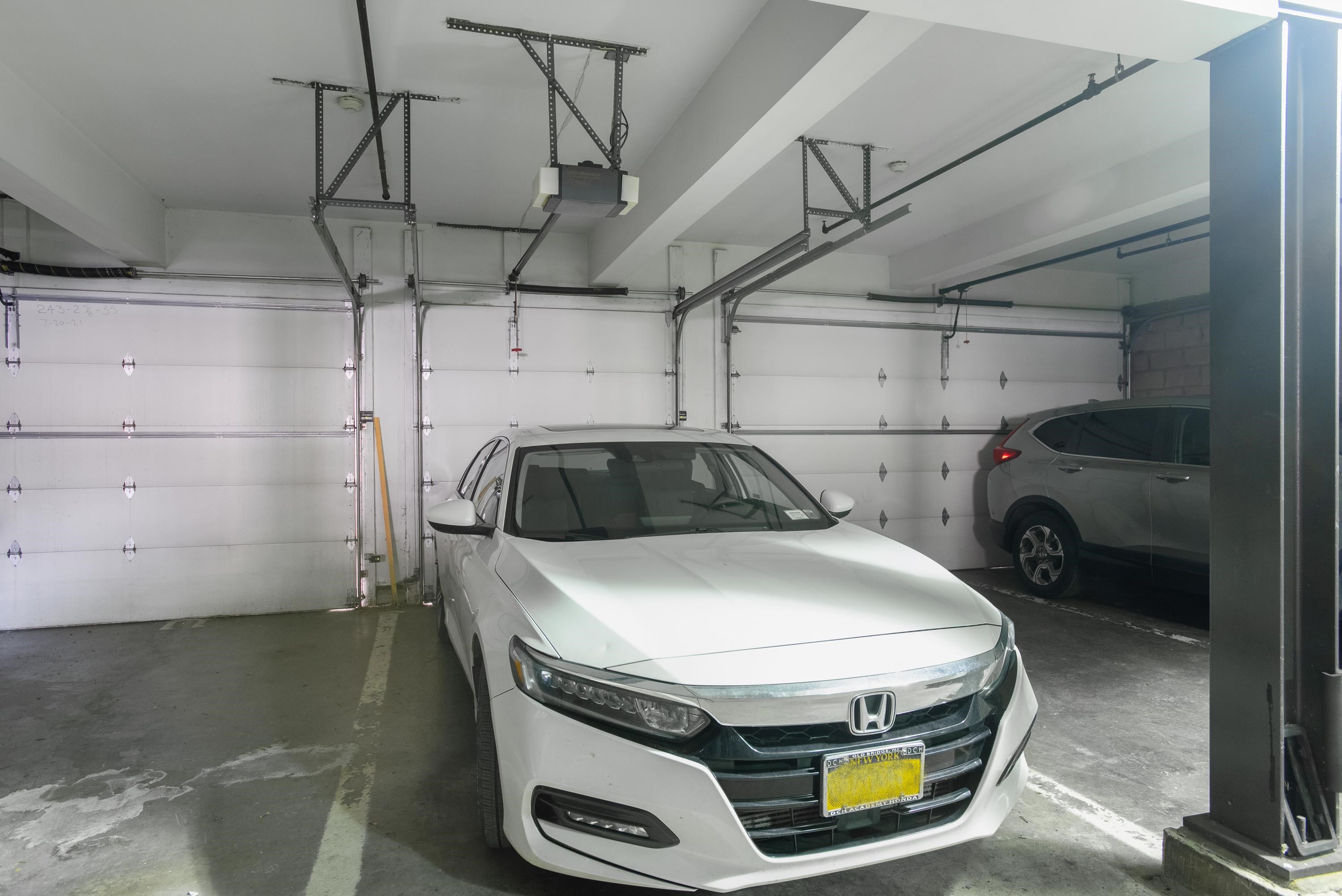 536 GRAND ST Unit: 306