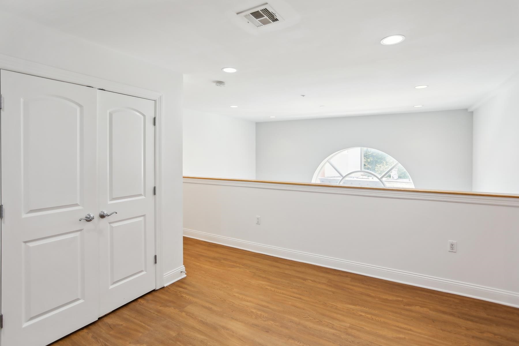 769 MONTGOMERY ST Unit: 218