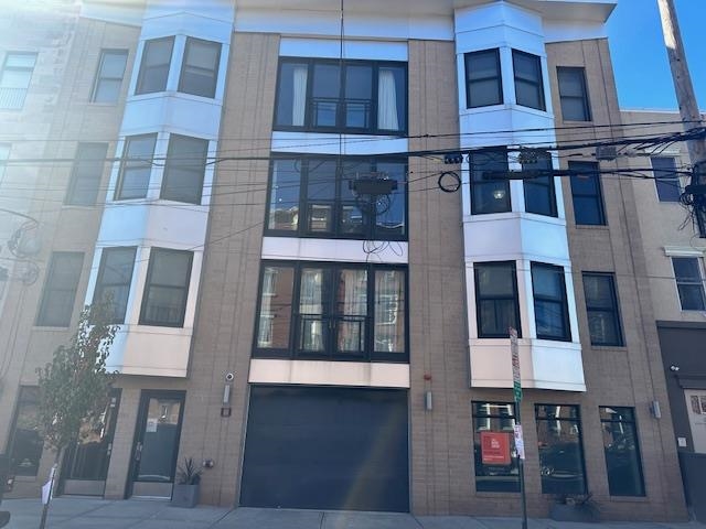 604 GRAND ST Unit: 3