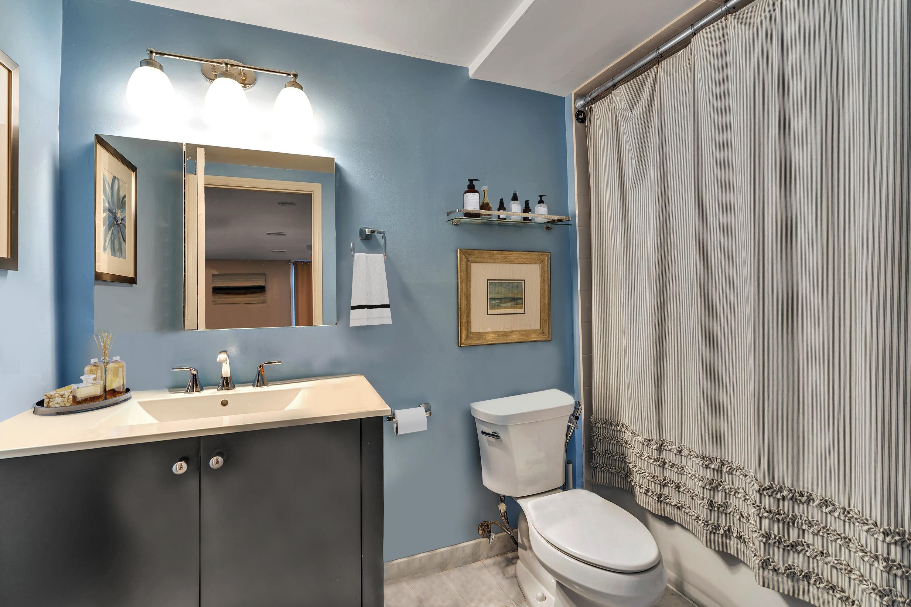 125 MONROE ST Unit: 1