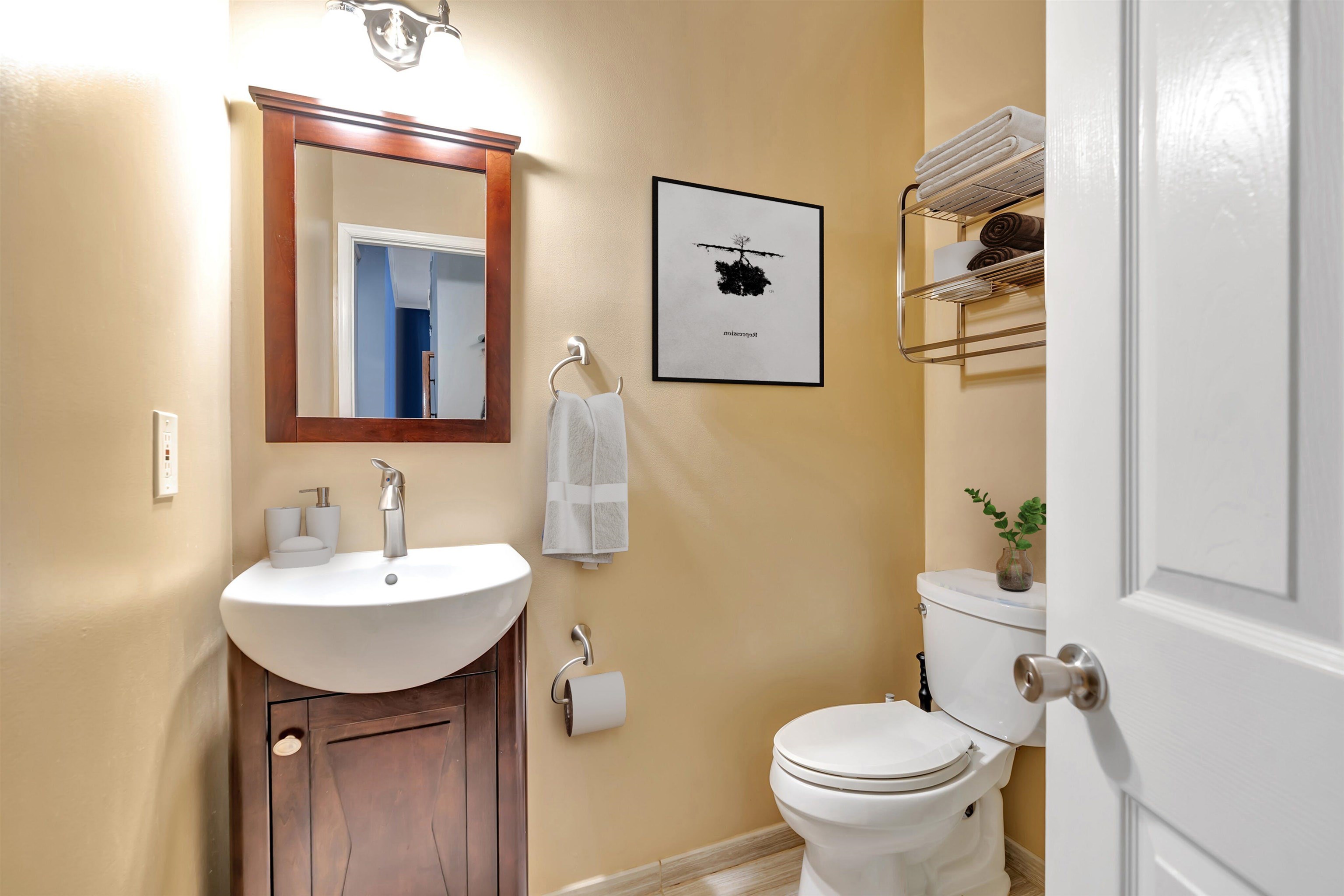 125 MONROE ST Unit: 1