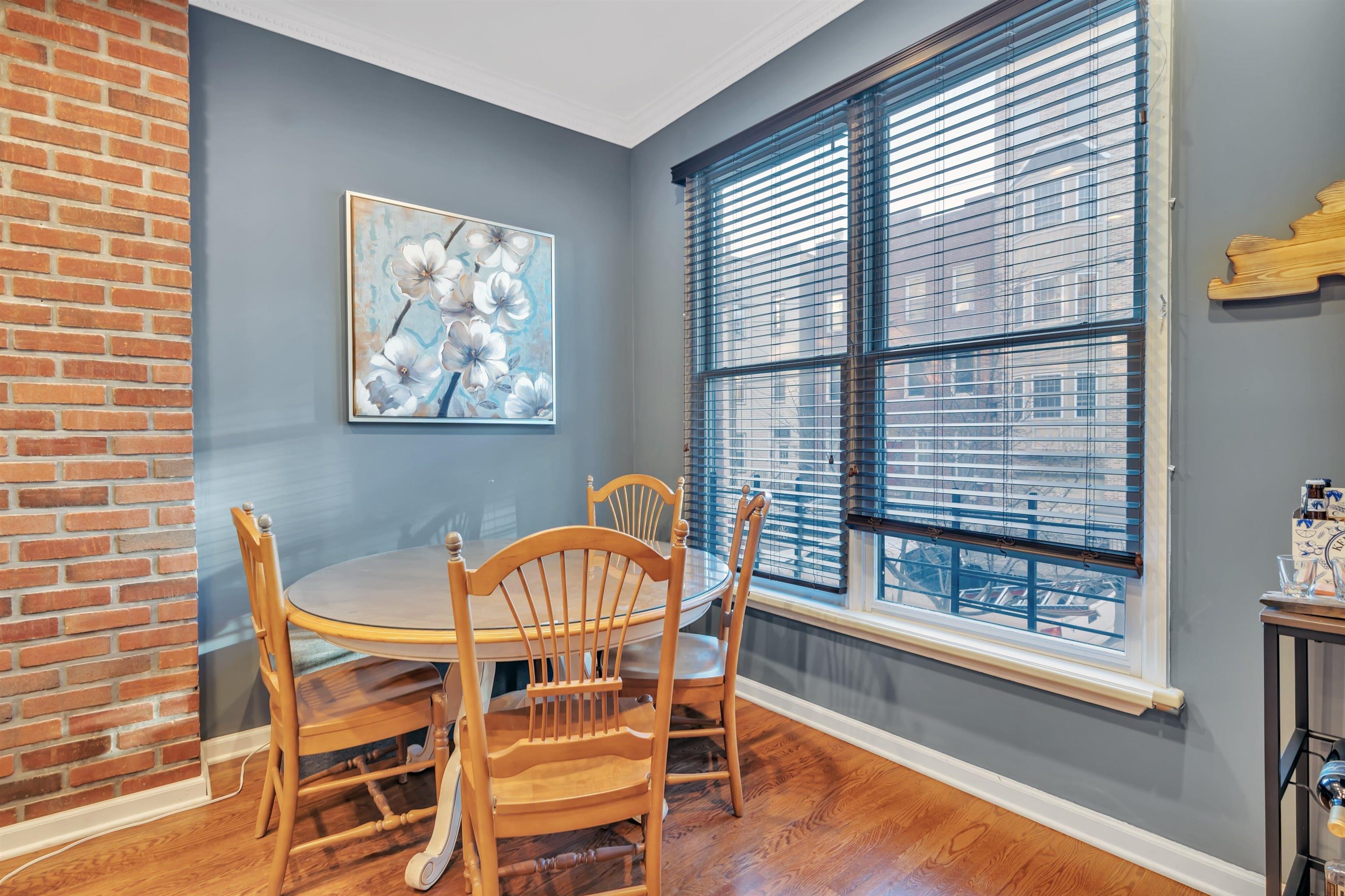 125 MONROE ST Unit: 1