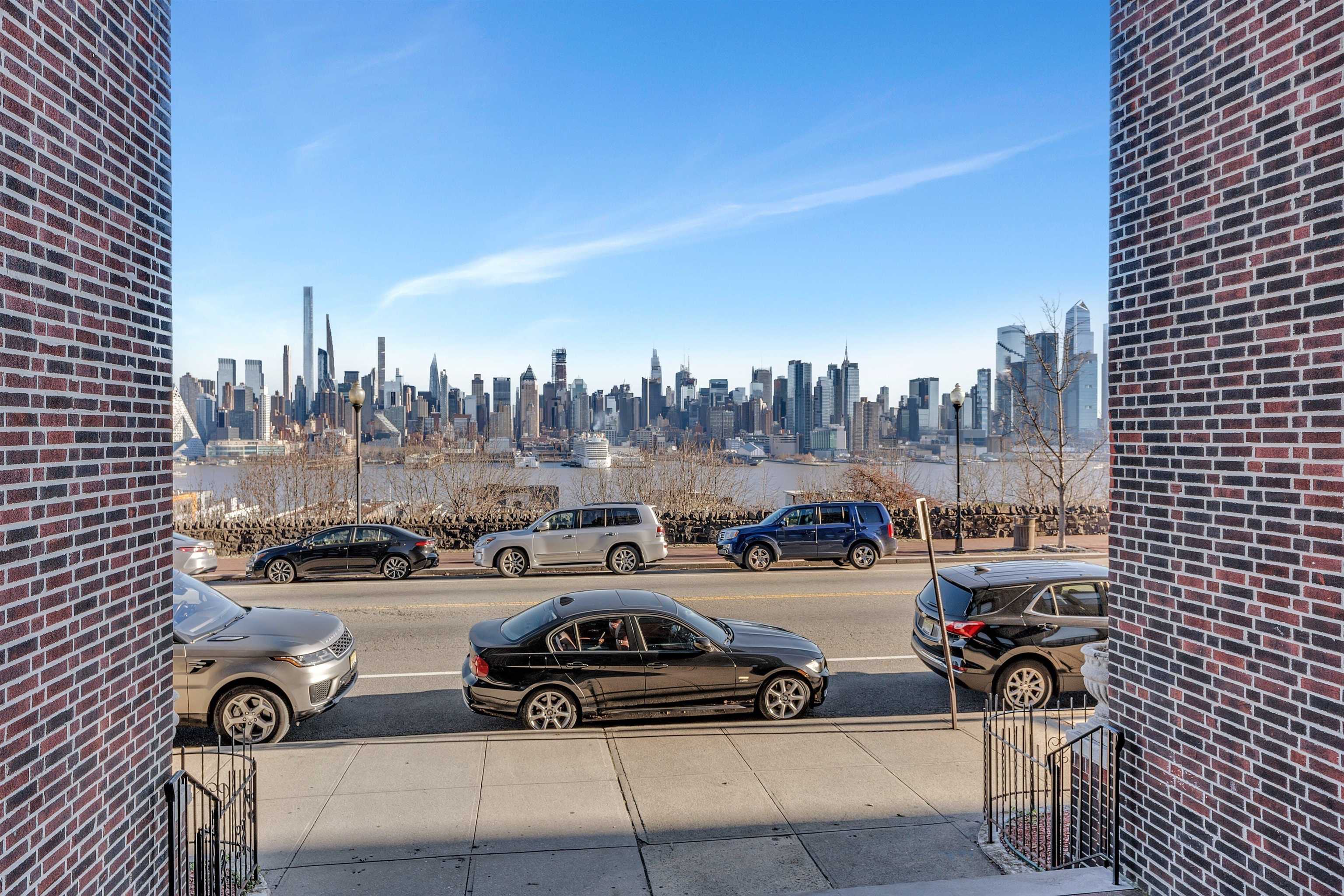 883 BLVD EAST Unit 2D