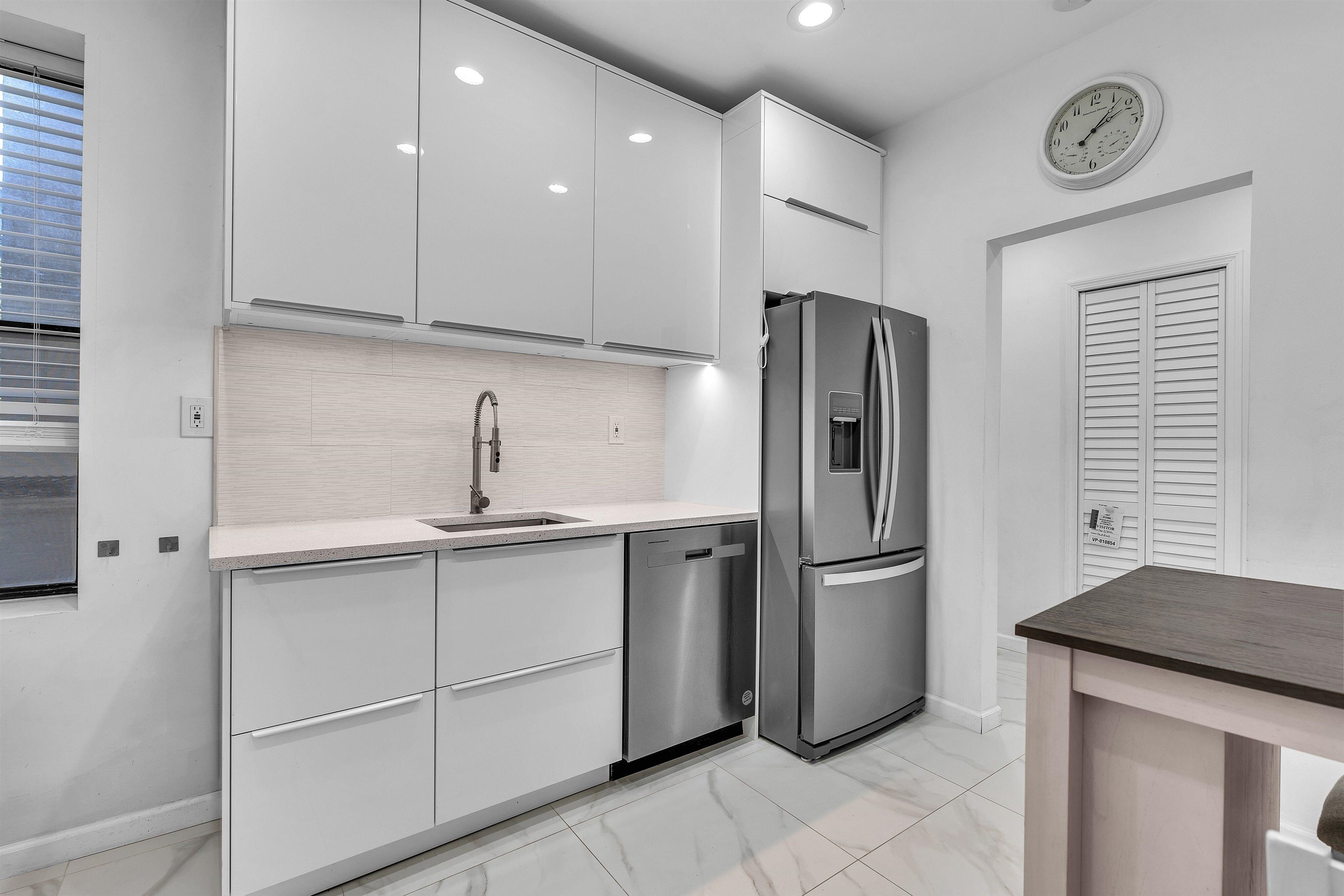 883 BLVD EAST Unit 2D