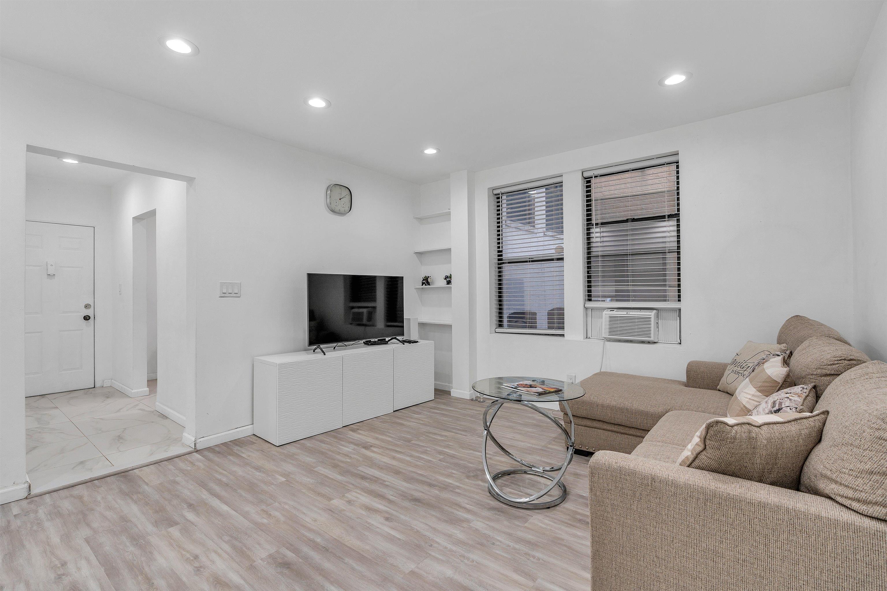 883 BLVD EAST Unit 2D