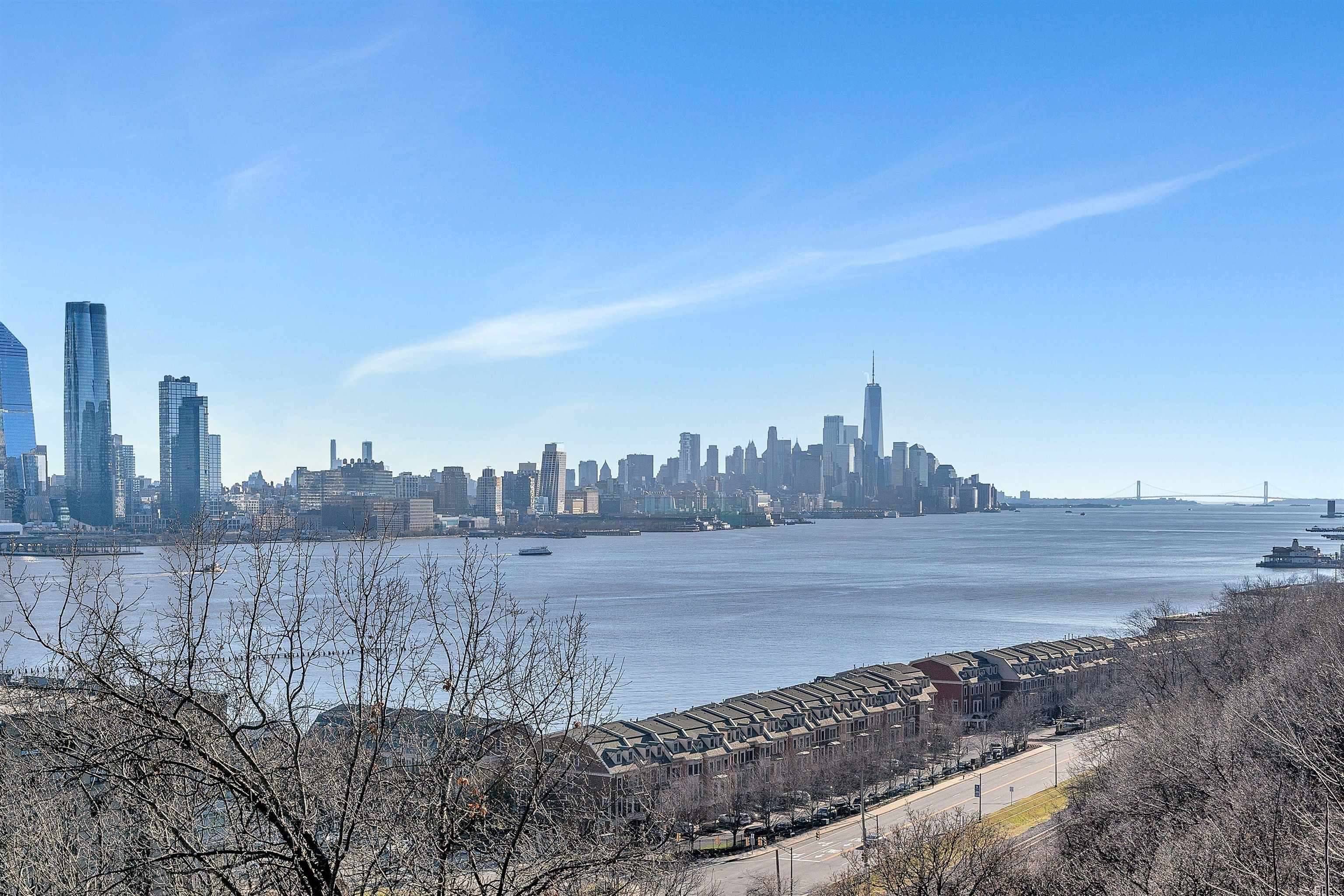 883 BLVD EAST Unit 2D