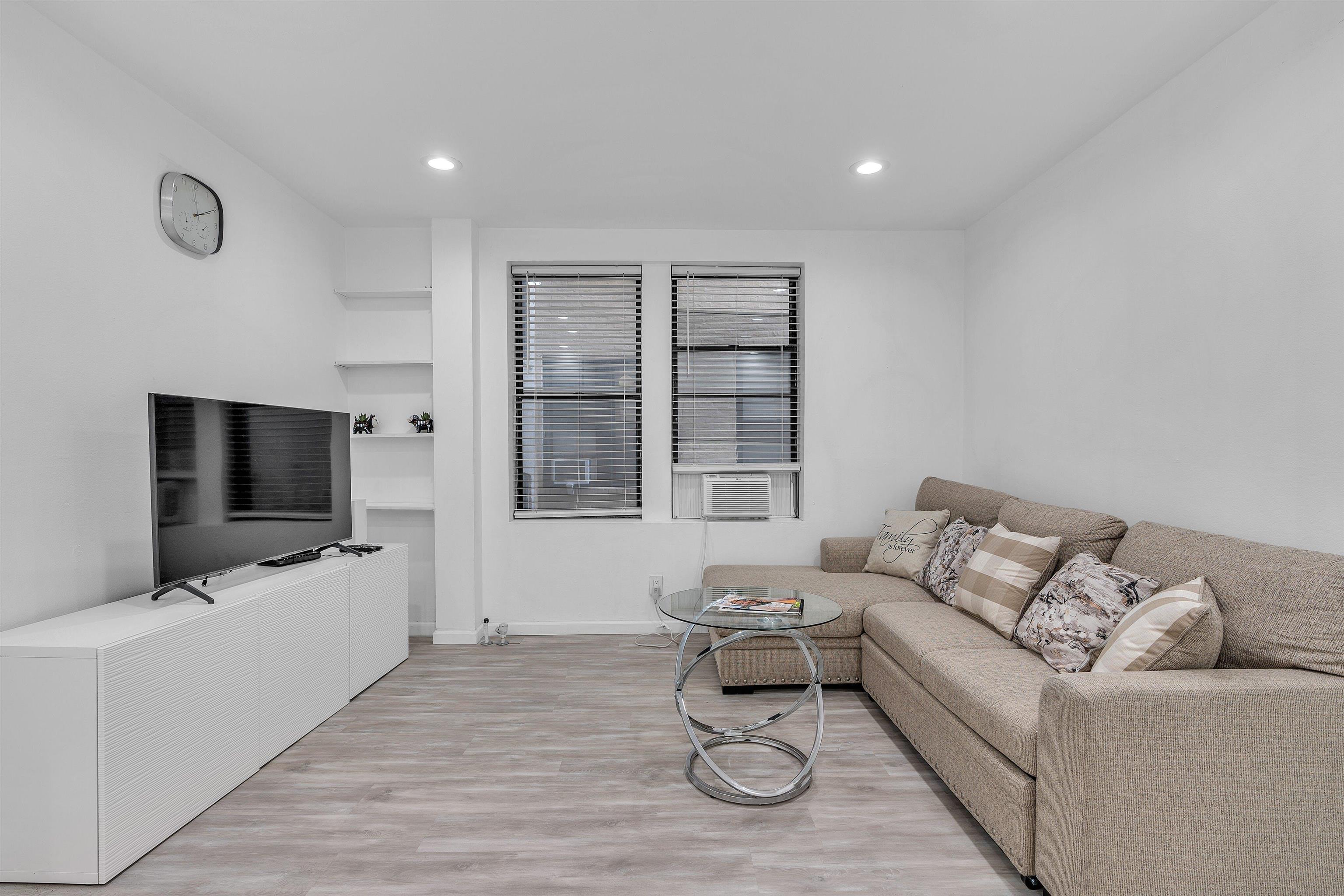 883 BLVD EAST Unit 2D