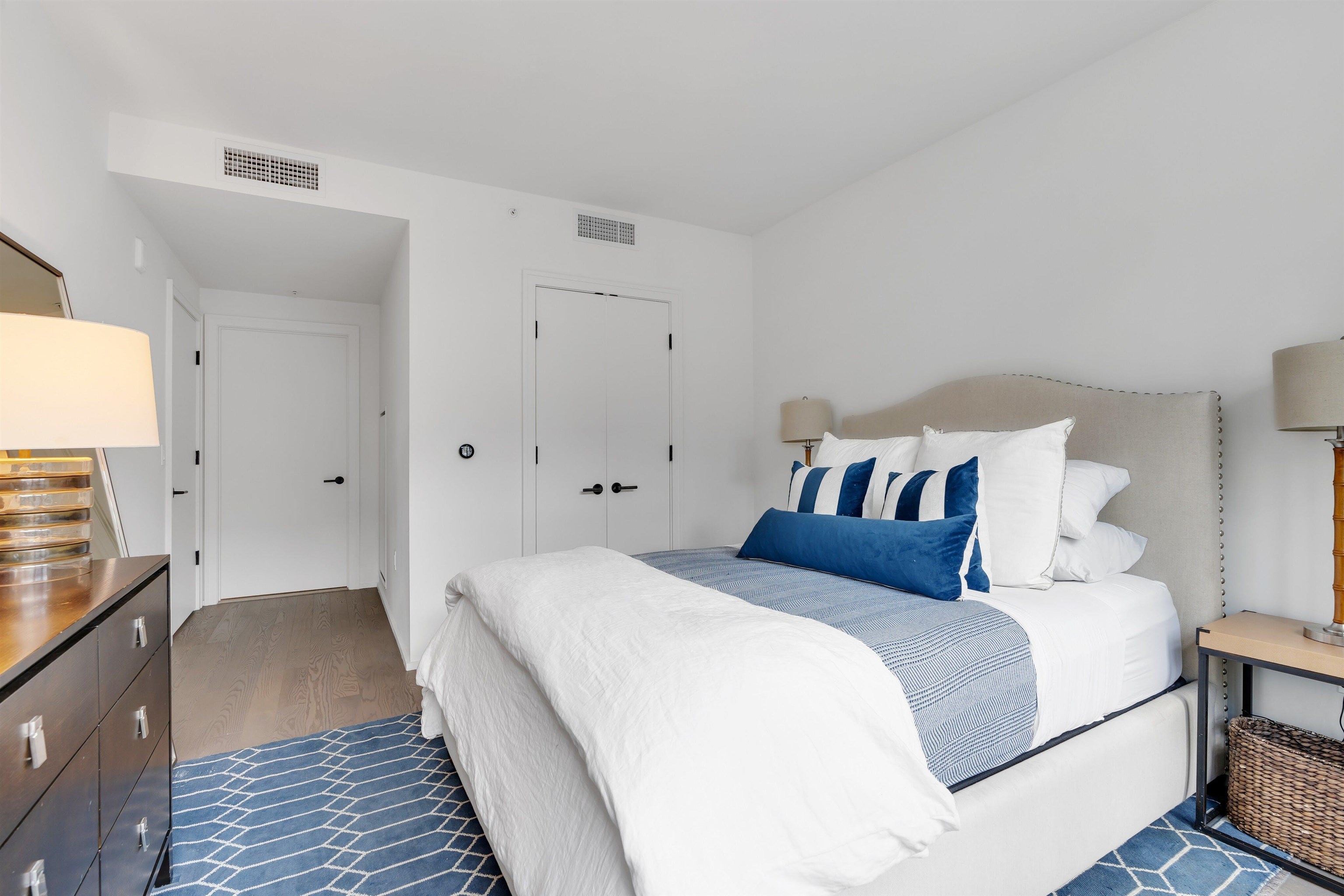 1425 HUDSON ST Unit 7B