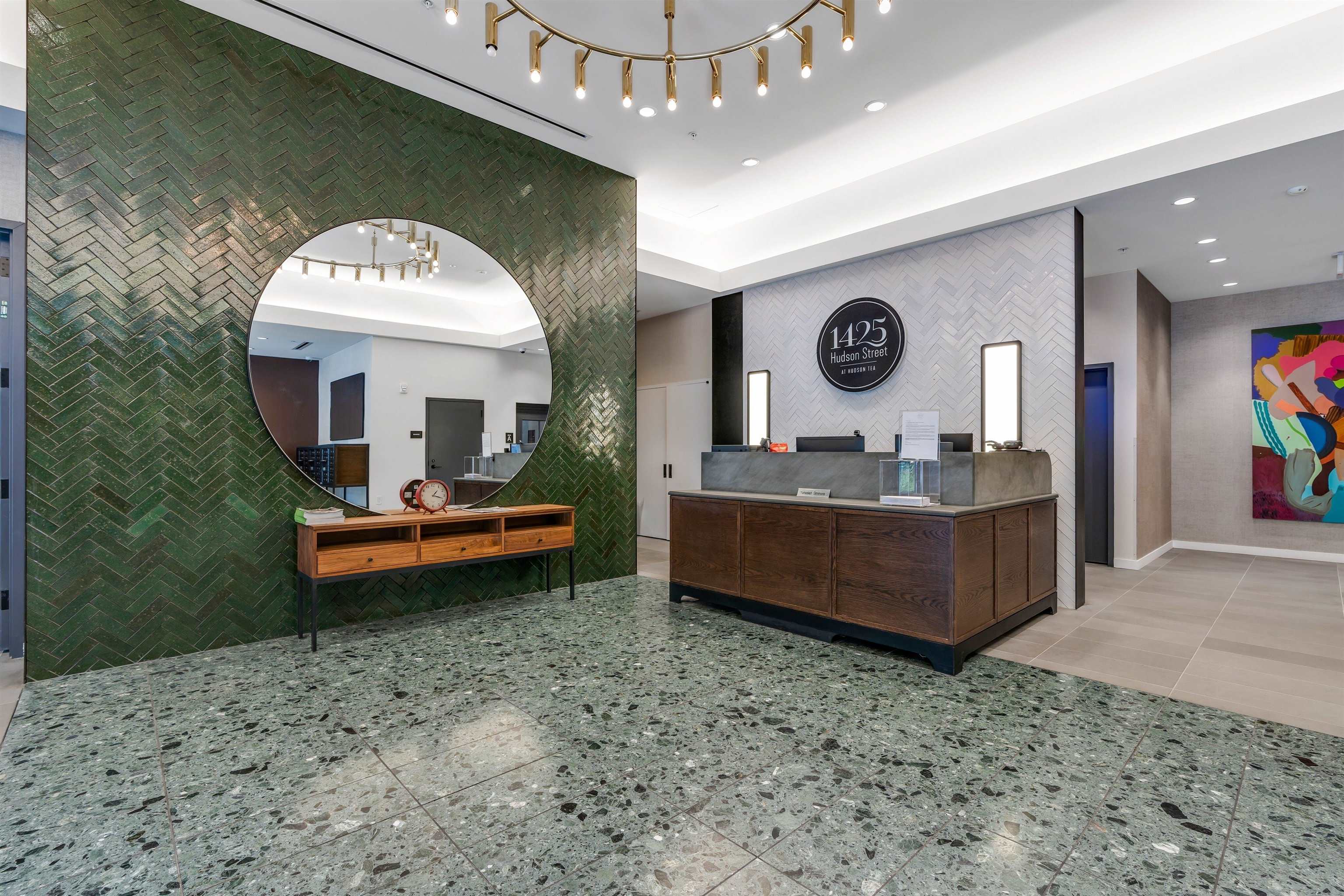 1425 HUDSON ST Unit 7B