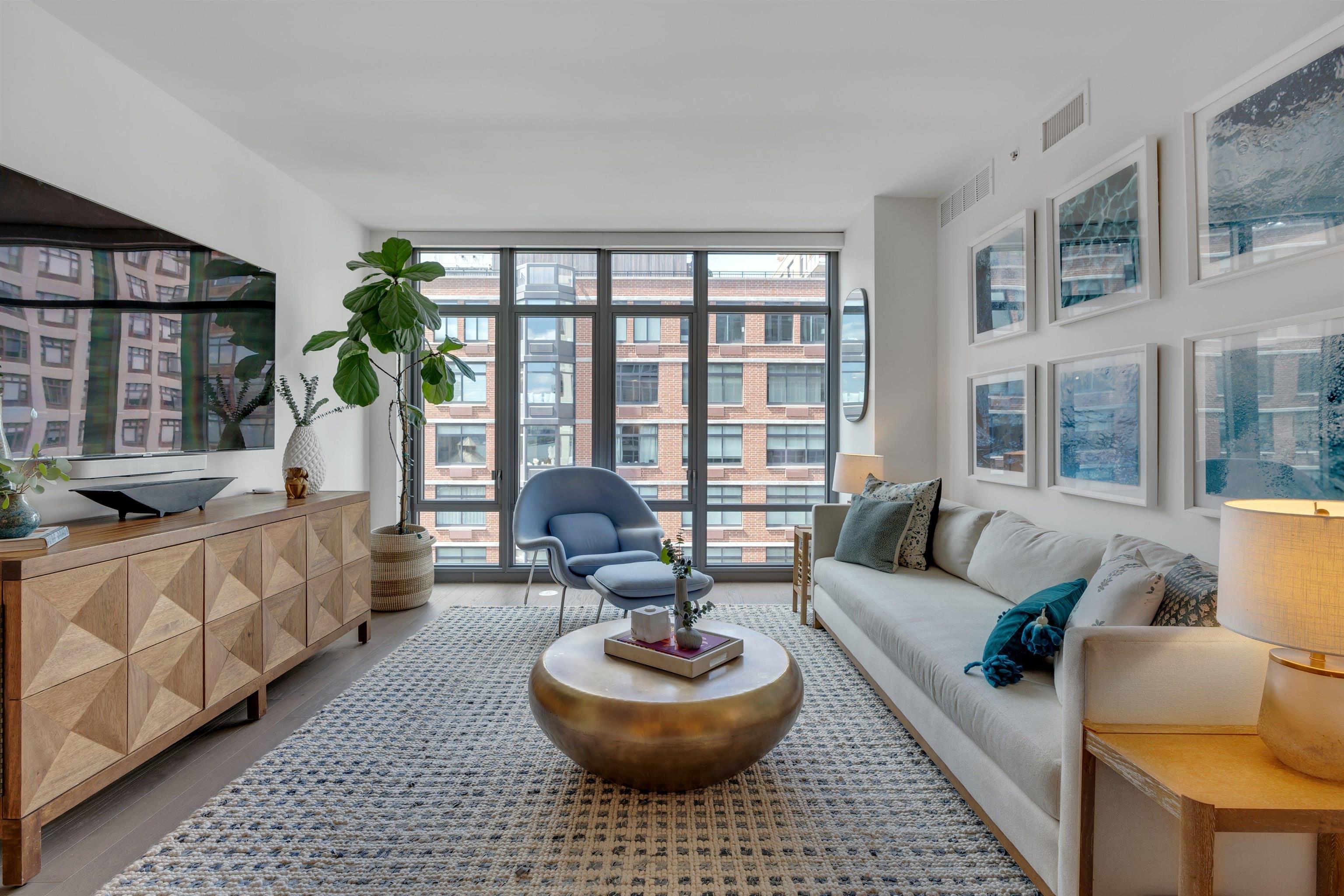 1425 HUDSON ST Unit 7B