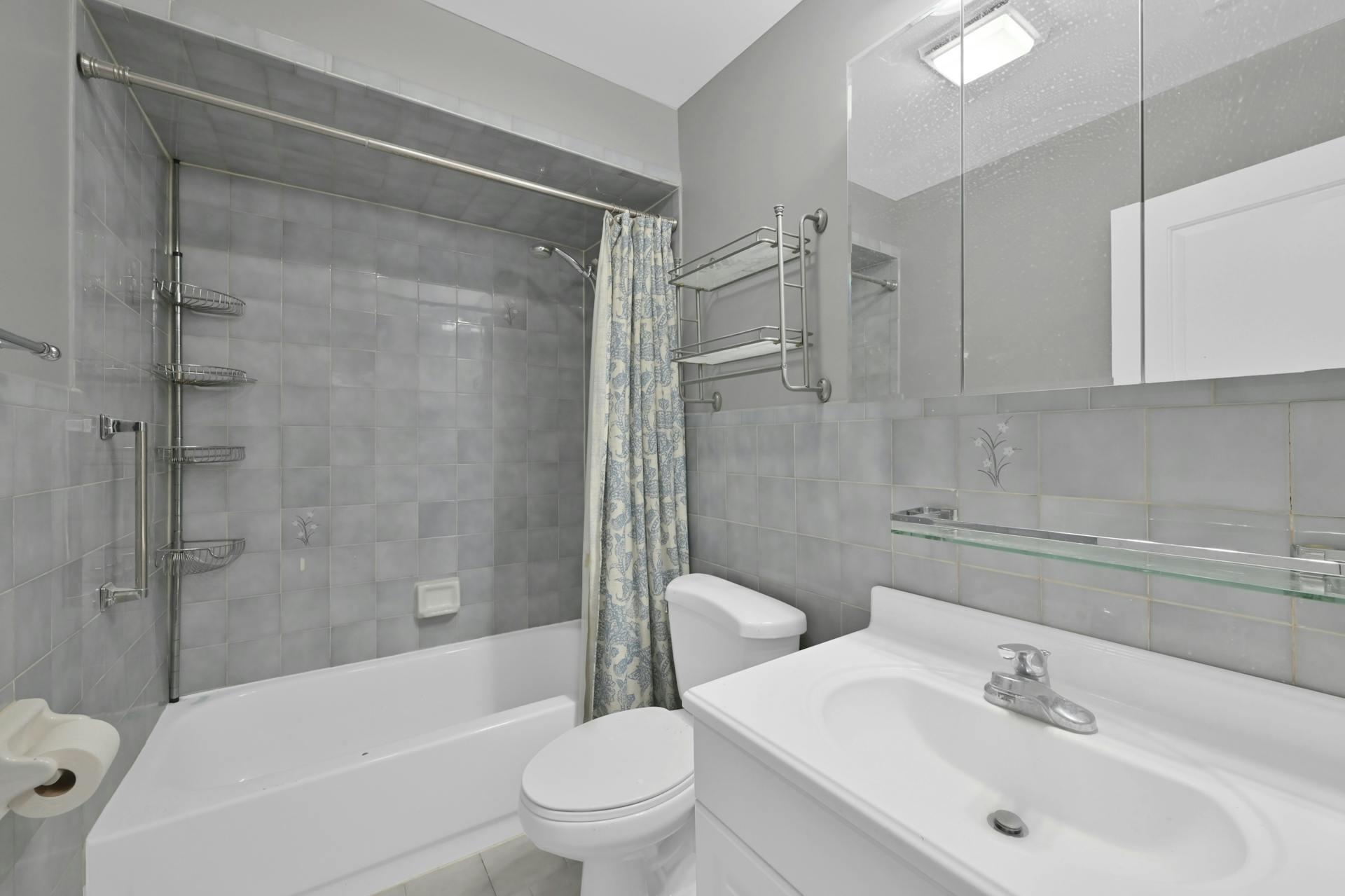 8305 BERGENLINE AVE Unit: 6