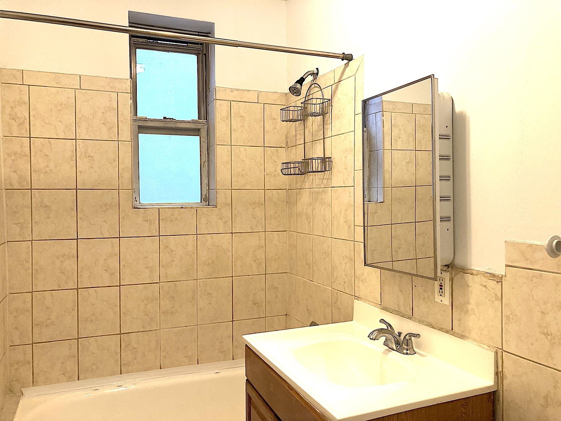 6045 BLVD EAST Unit: C7