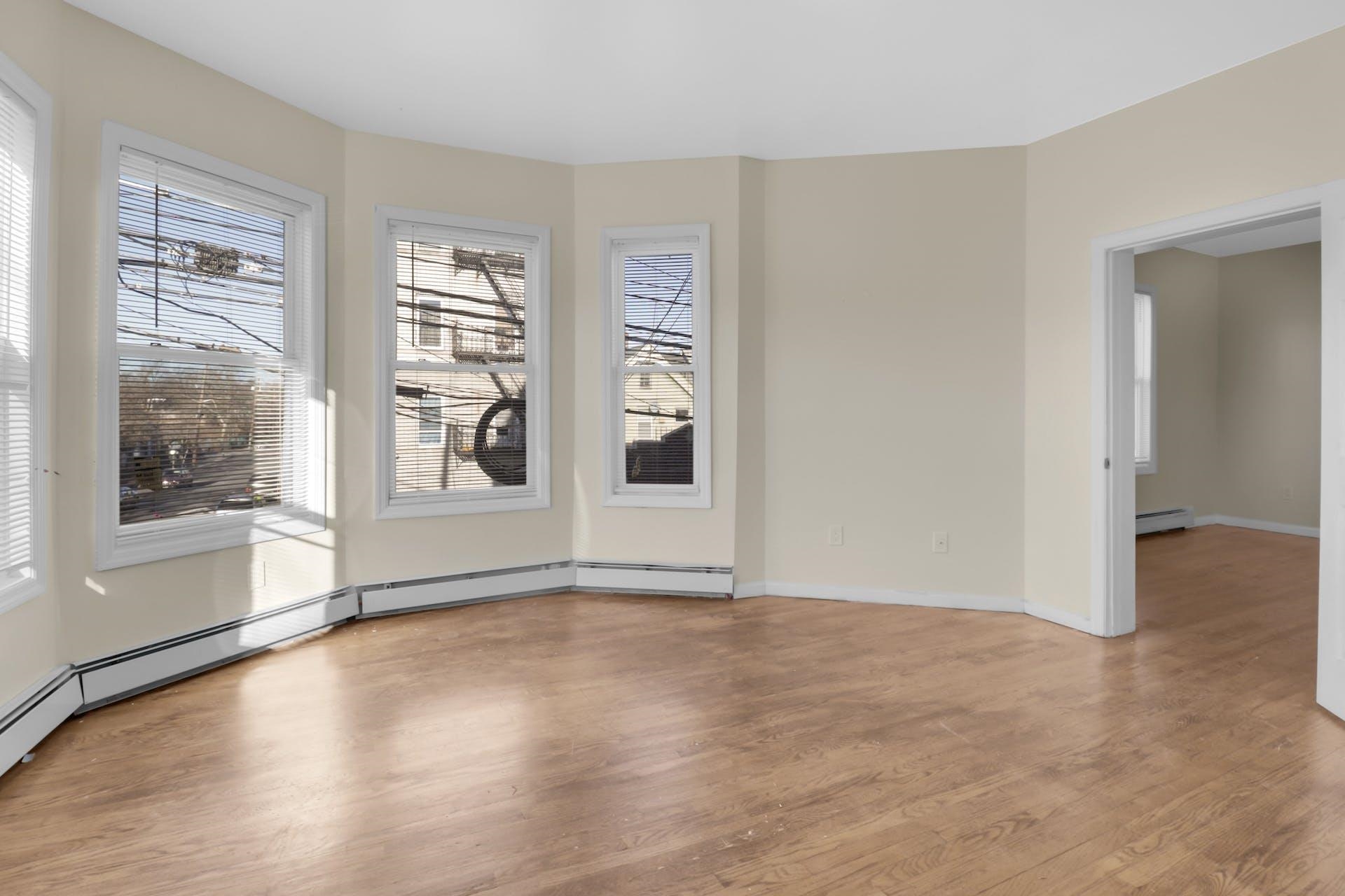 284 WATCHUNG AVE Unit: B1