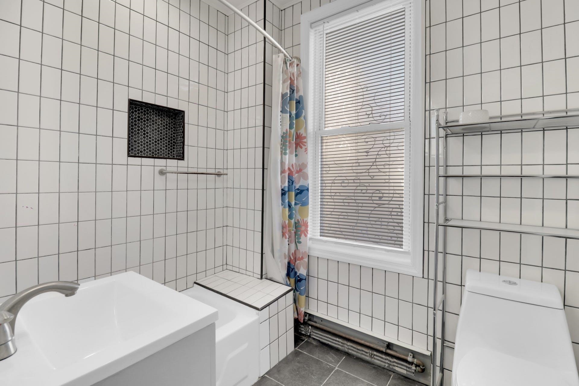 284 WATCHUNG AVE Unit: B1