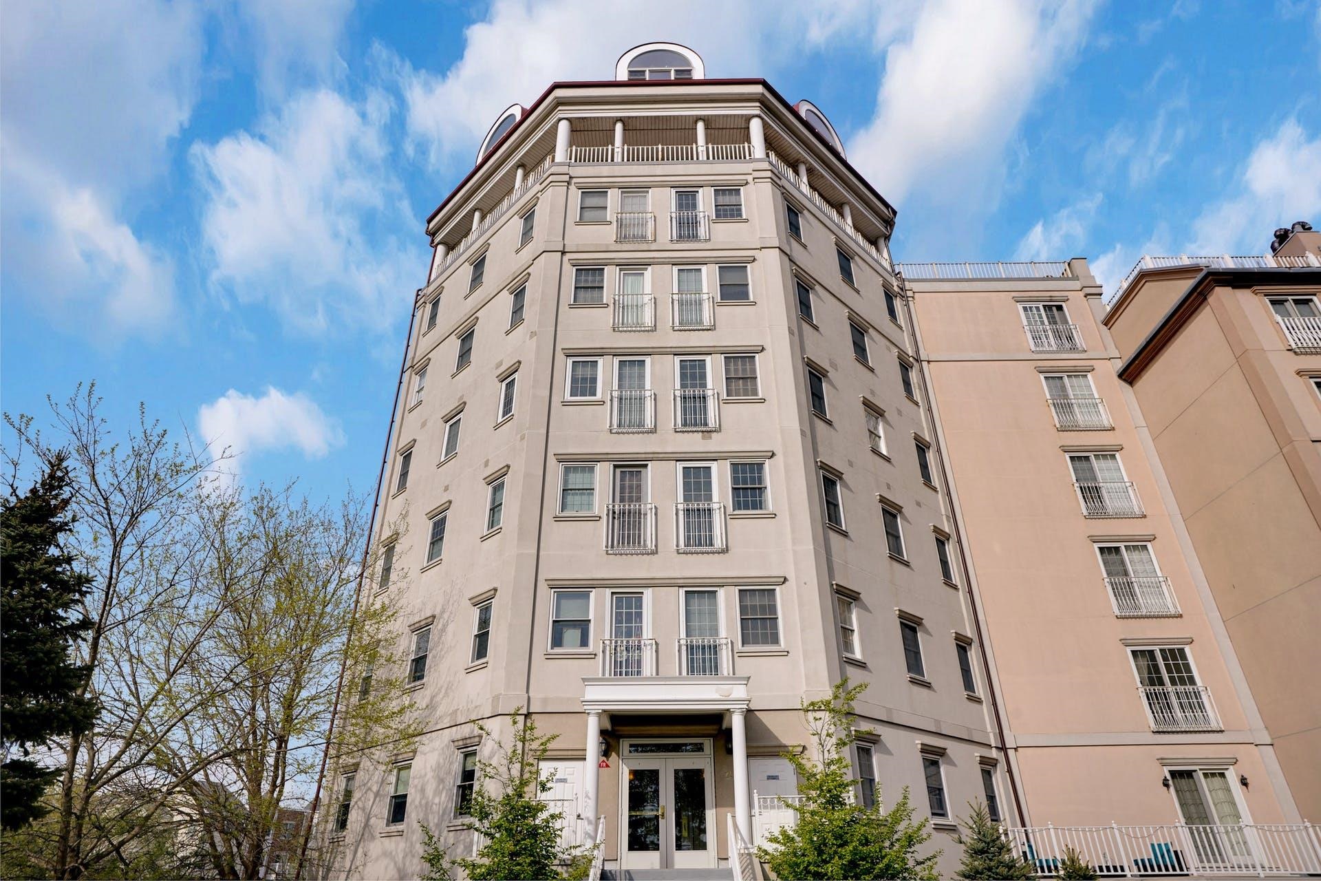 205 SHEARWATER CT WEST Unit: DX11