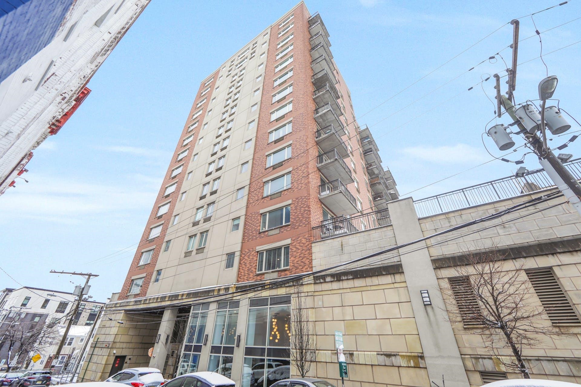 3312 HUDSON AVE Unit: 3K