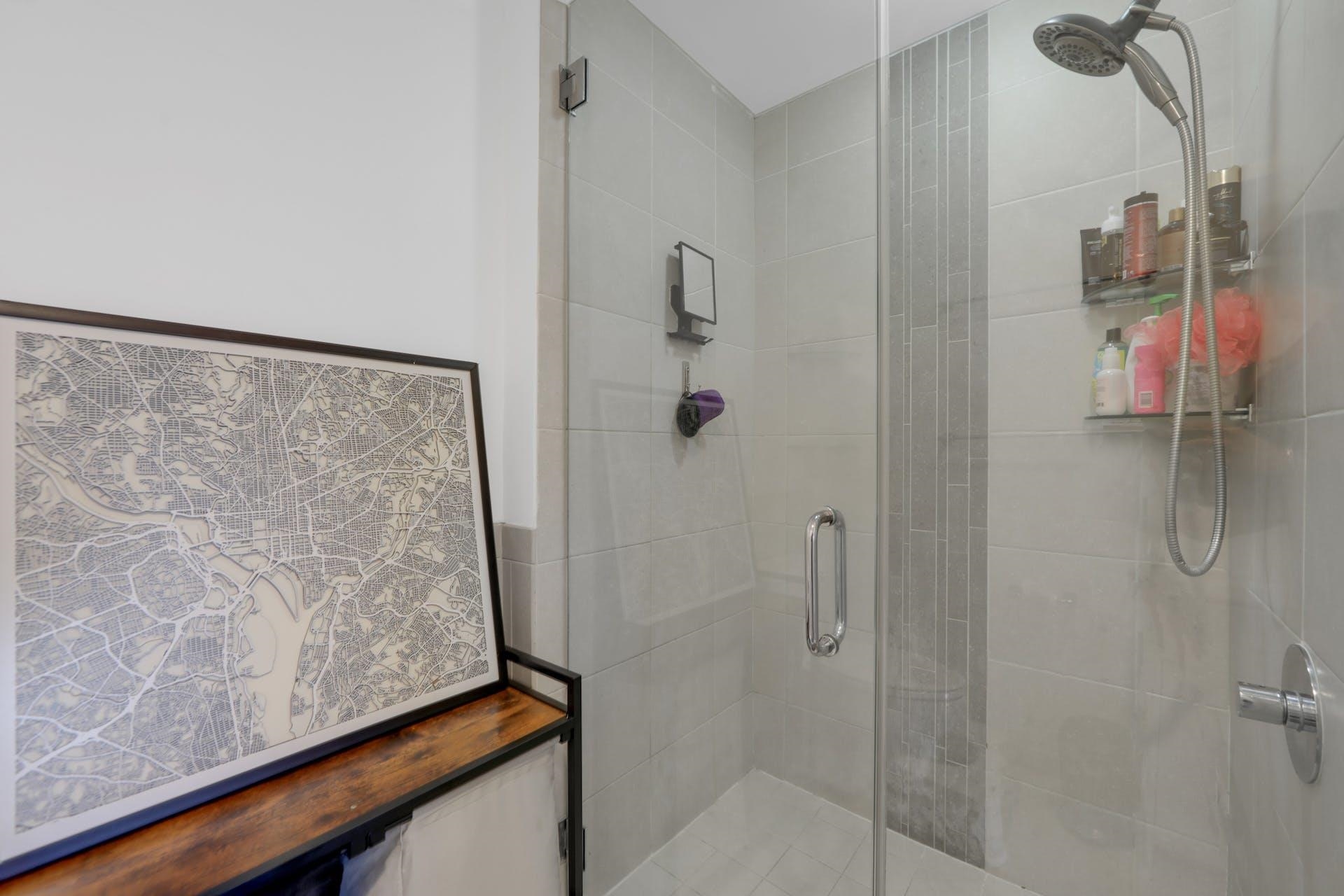 3312 HUDSON AVE Unit: 3K