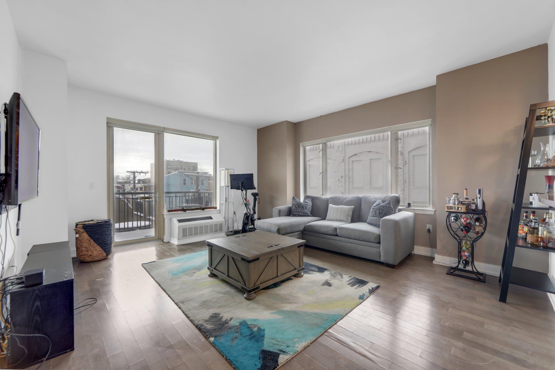 3312 HUDSON AVE Unit: 3K