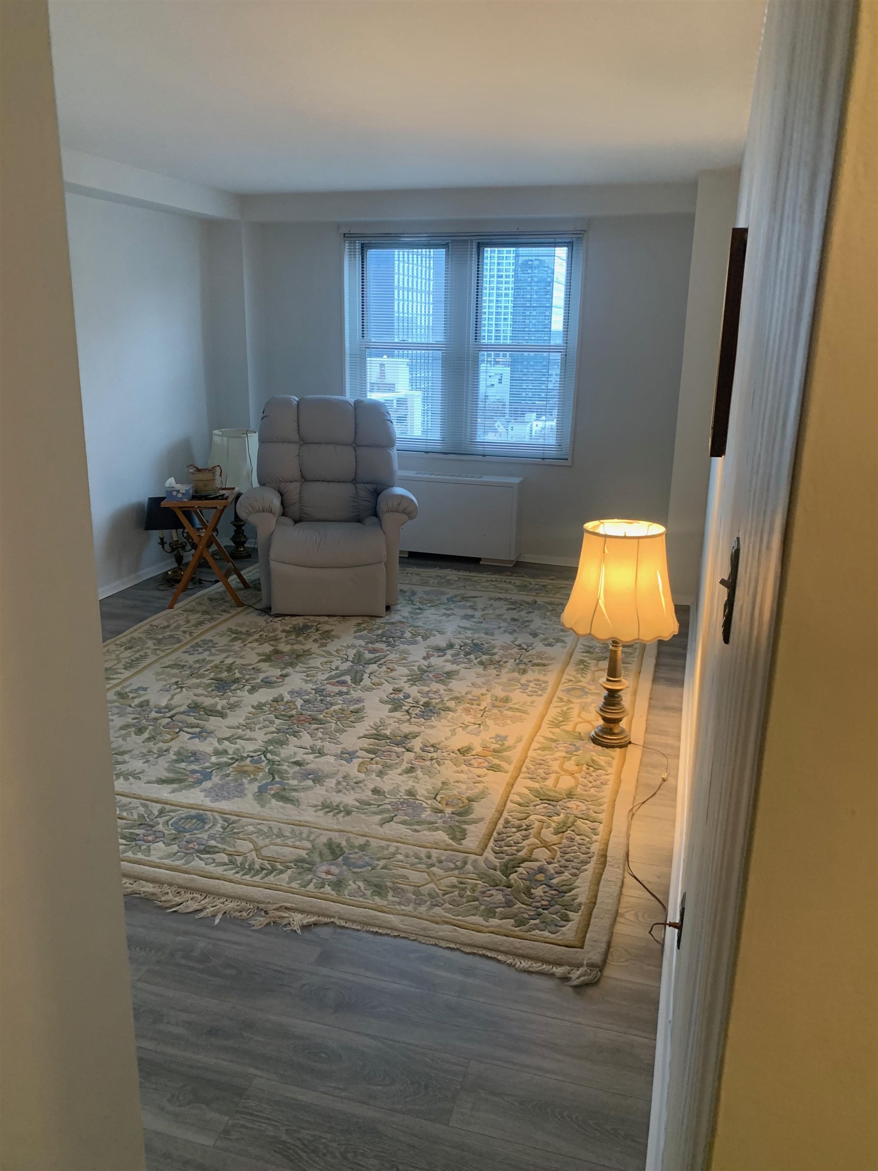 225 ST PAULS AVE Unit: 15L