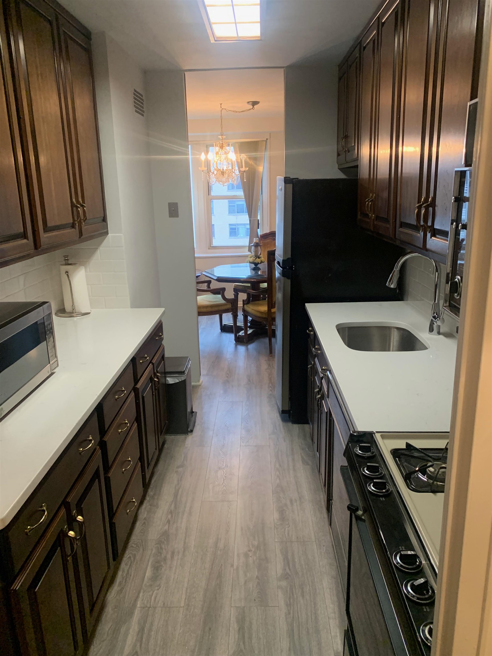 225 ST PAULS AVE Unit: 15L